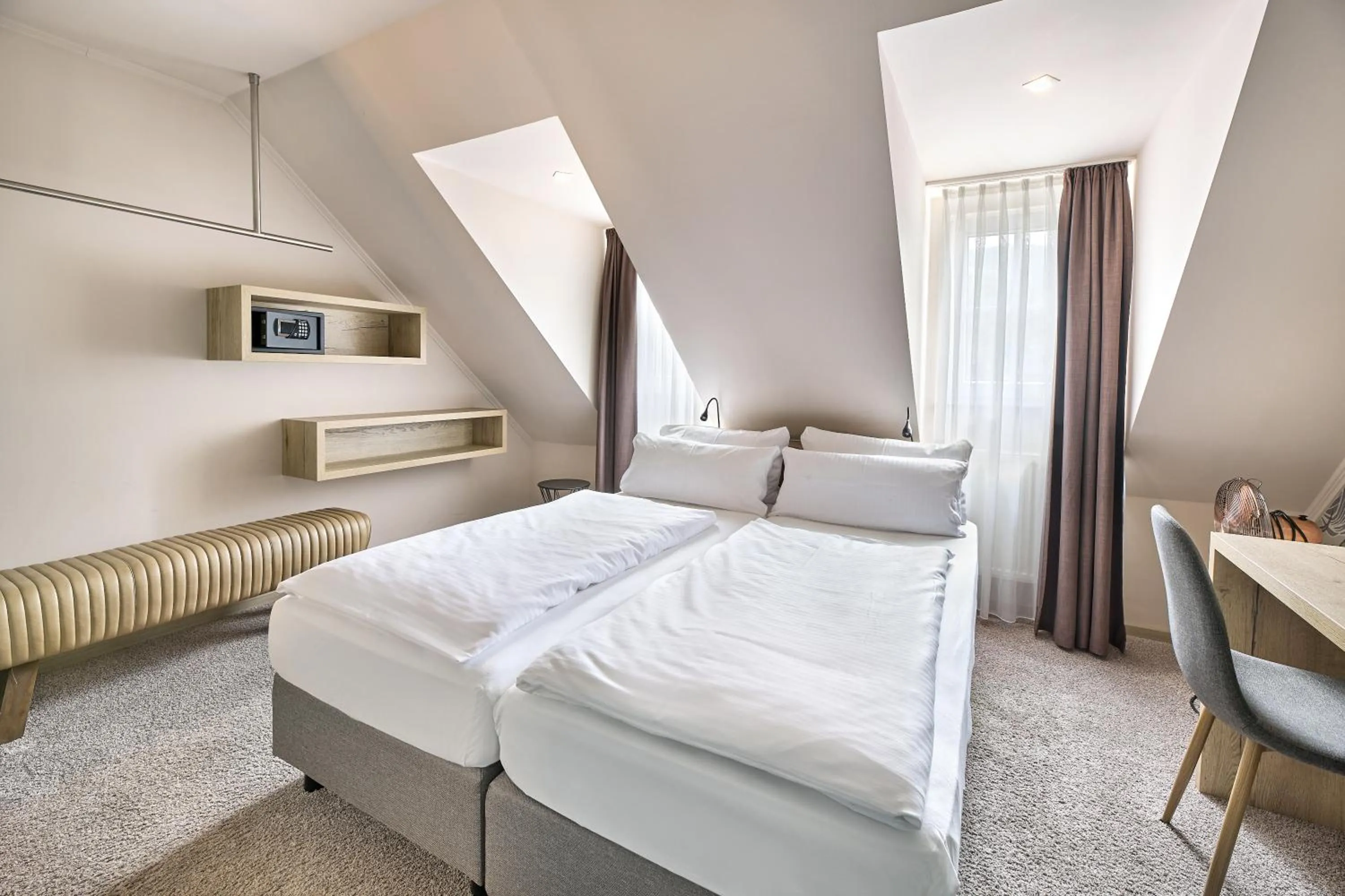 Bed in Hotel Germania