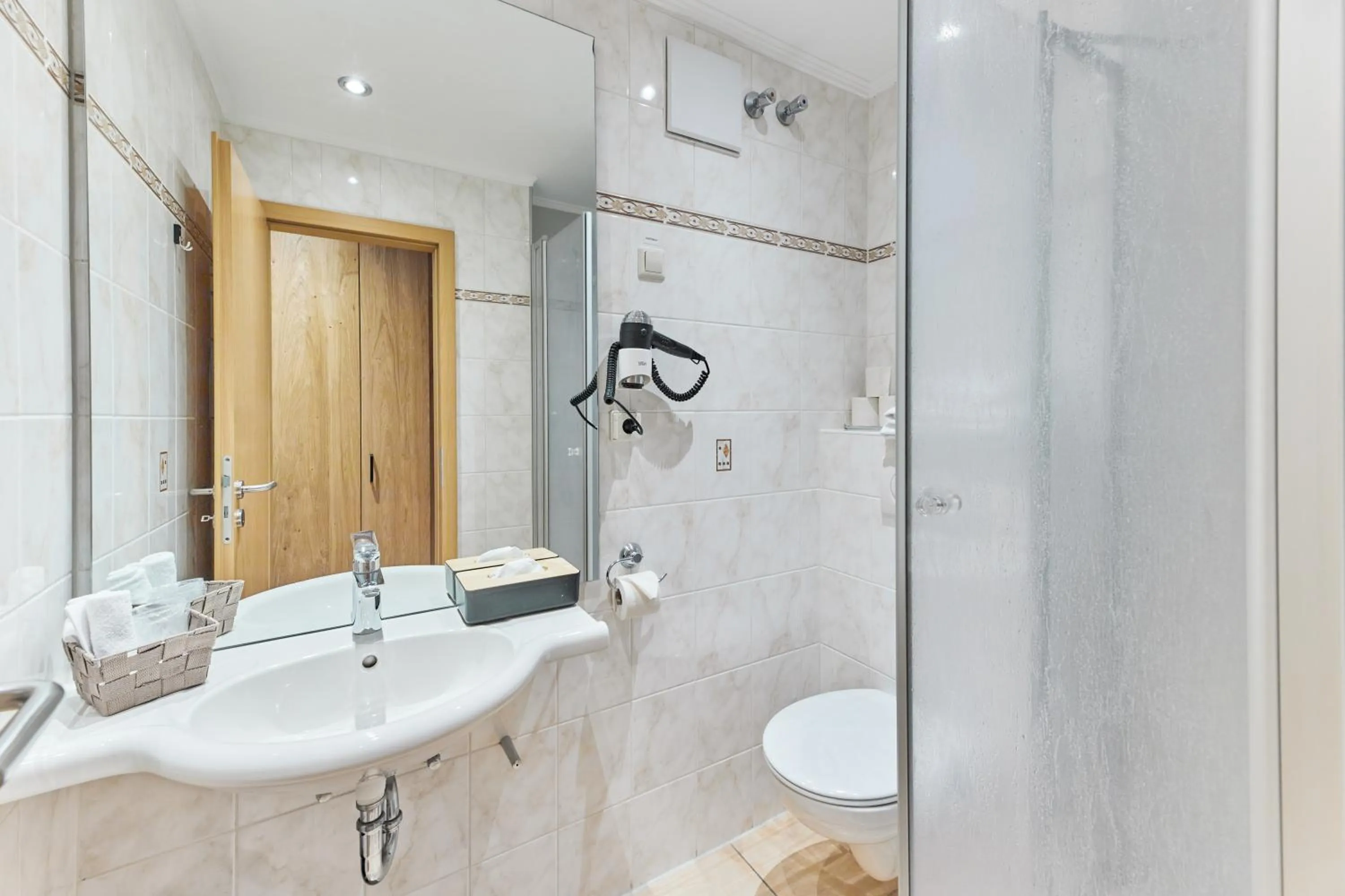 Bathroom in Hotel Weinhof