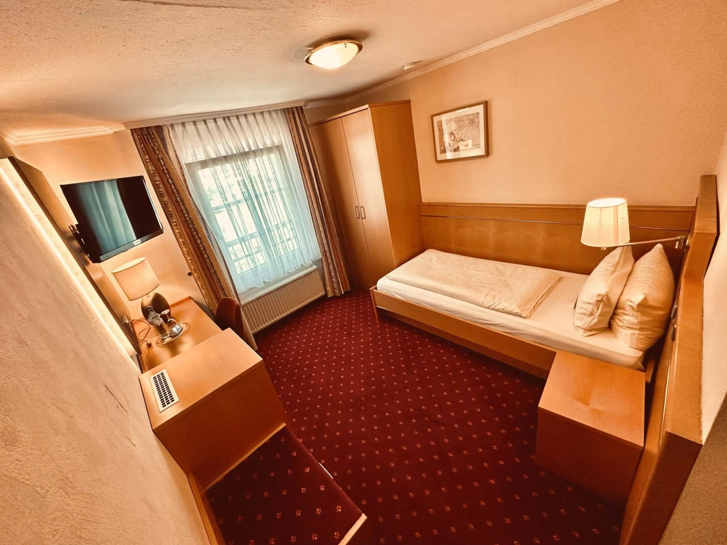 Photo of the whole room, Bed in Hotel Weinhof