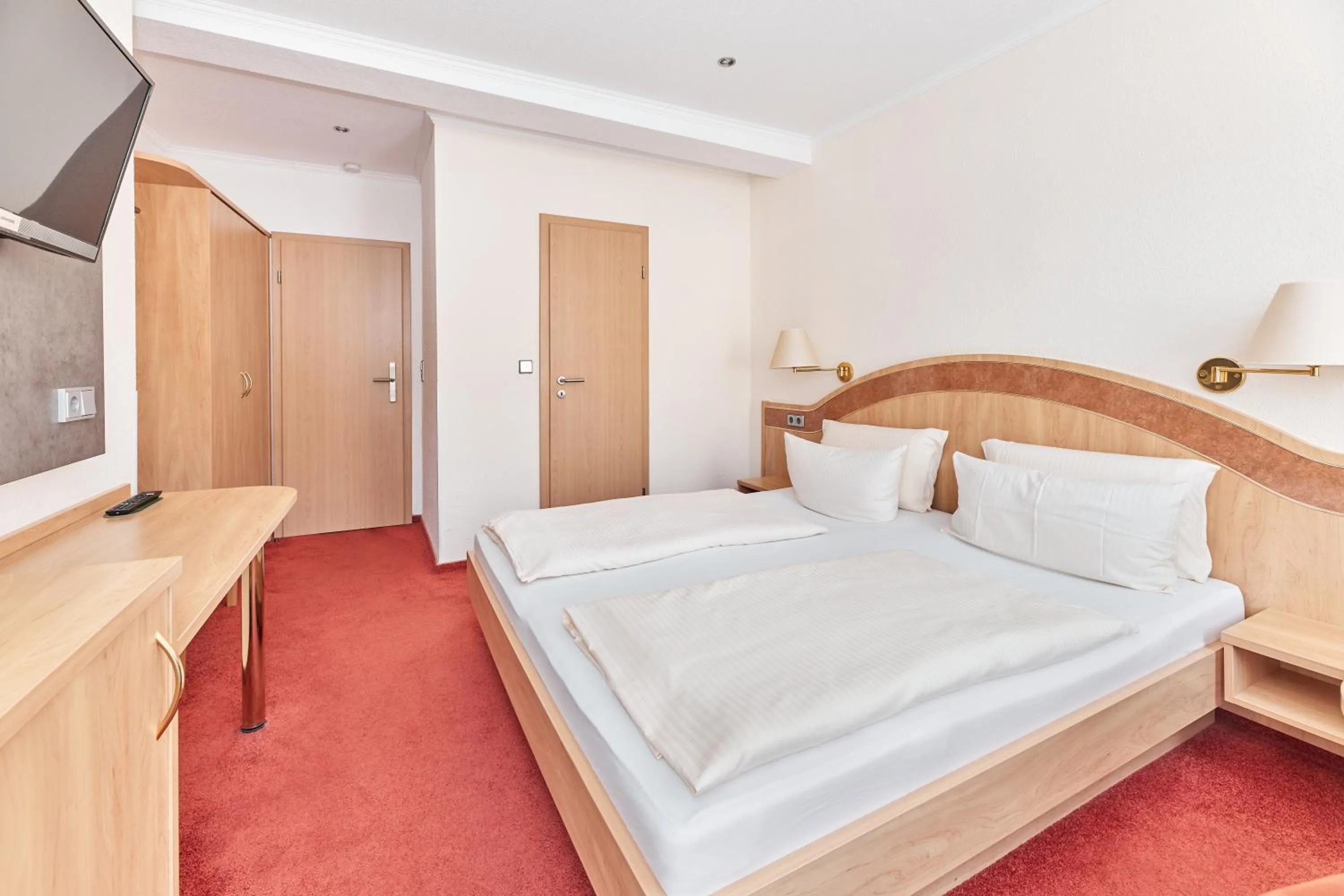 Photo of the whole room, Bed in Hotel Weinhof