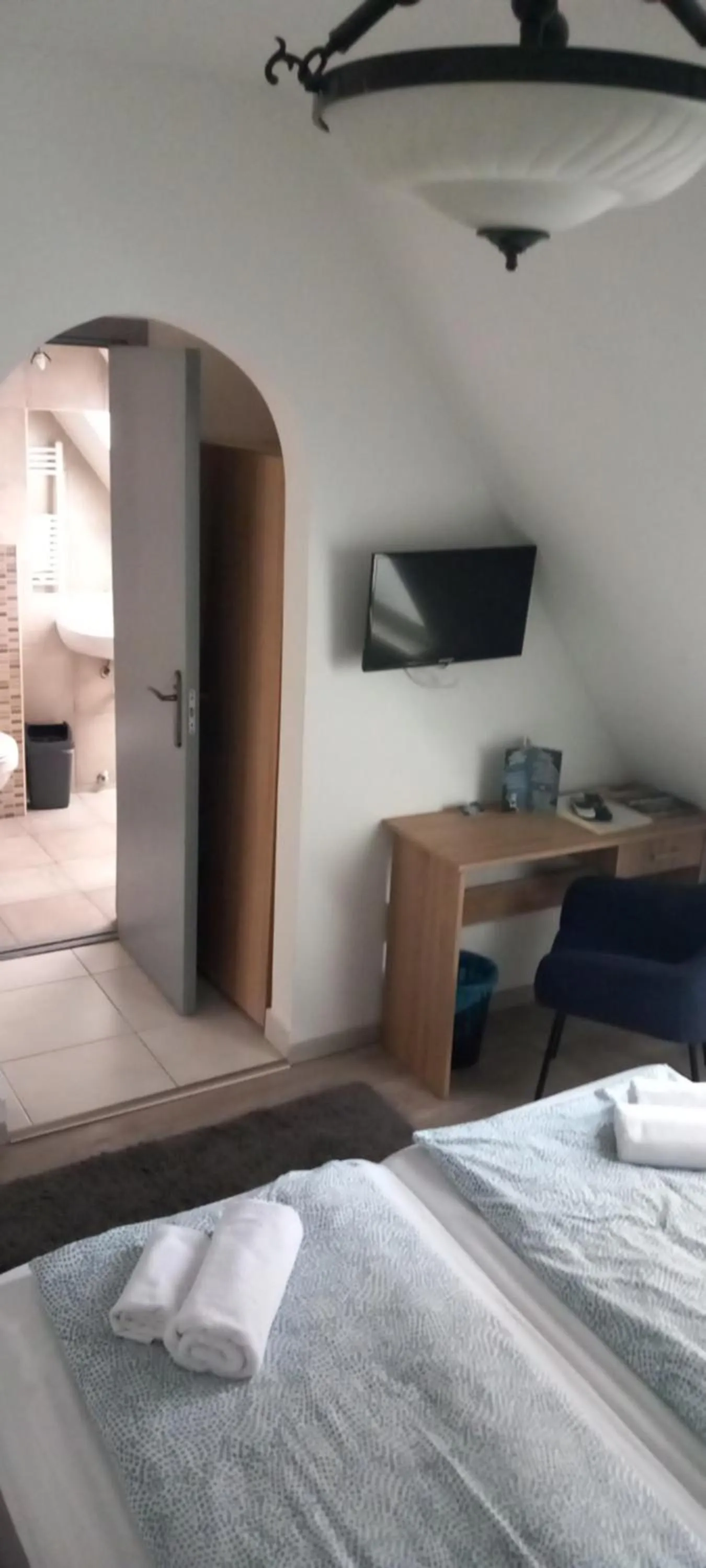 Bedroom, Bed in Árnyas Panzió Gödöllő