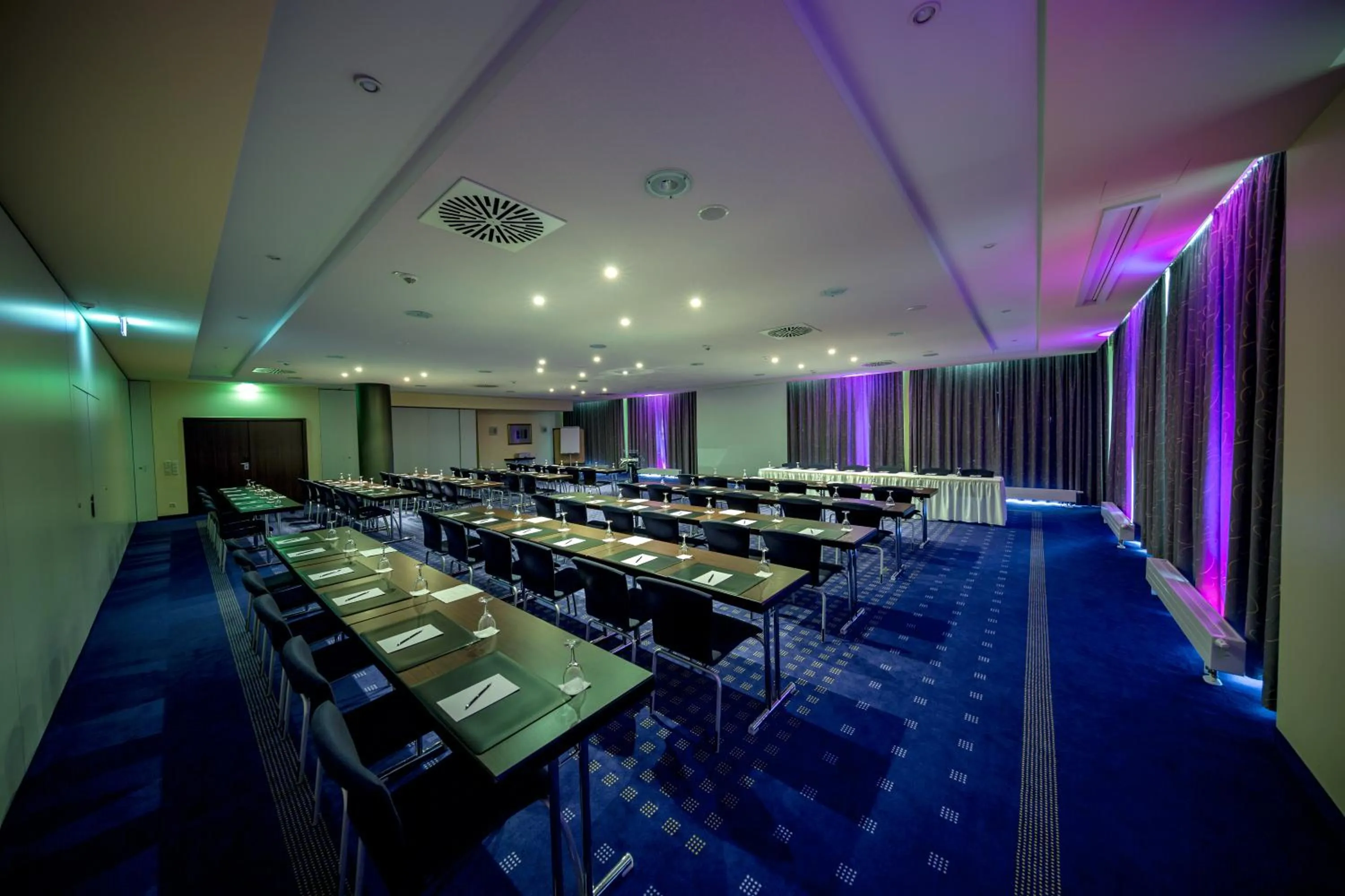 Business facilities in Dorint Hotel am Dom Erfurt