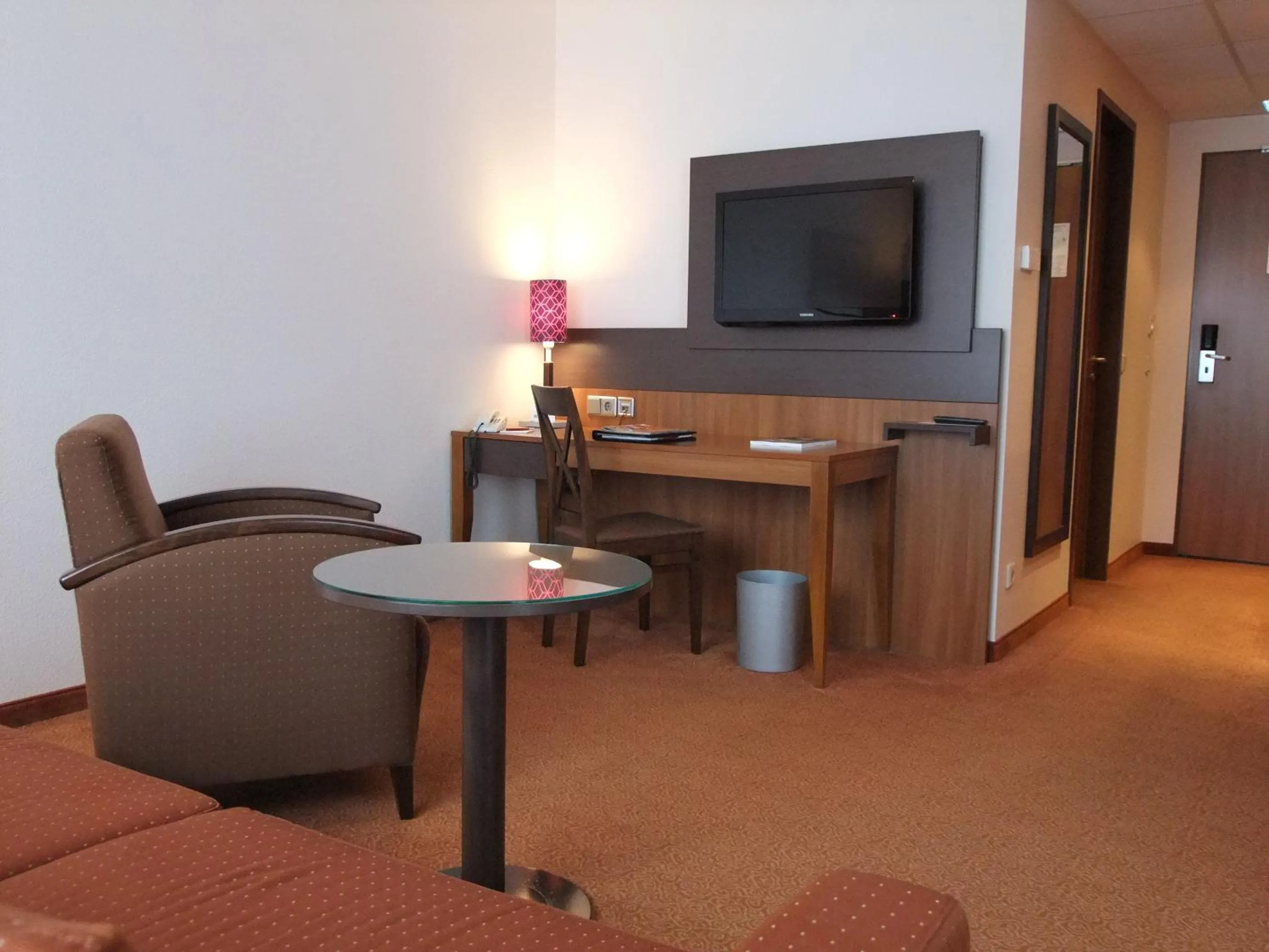 Photo of the whole room in Dorint Hotel am Dom Erfurt