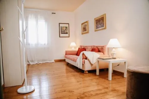 Prosecco Collalto Lodge