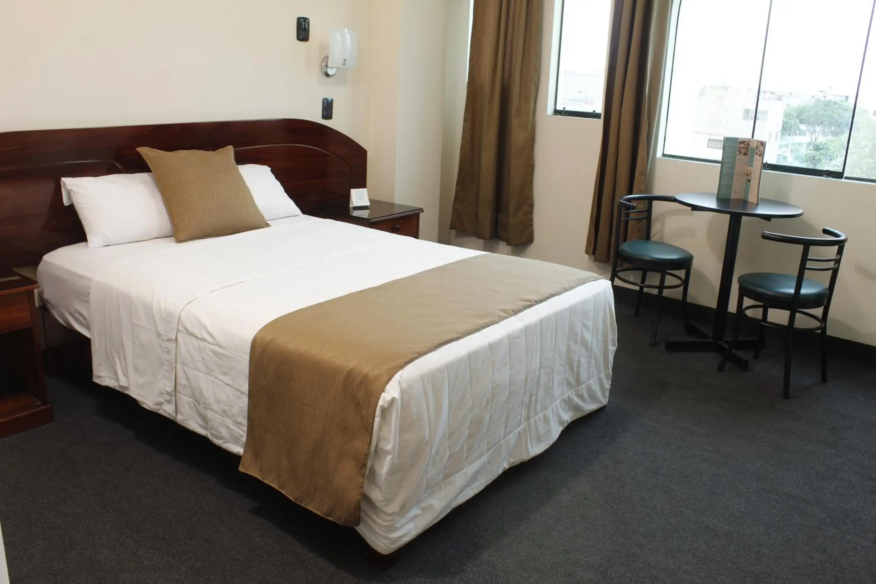 Deluxe Double Room - single occupancy in Amara Hotel Deluxe Double Room - single occupancy in Amara Hotel