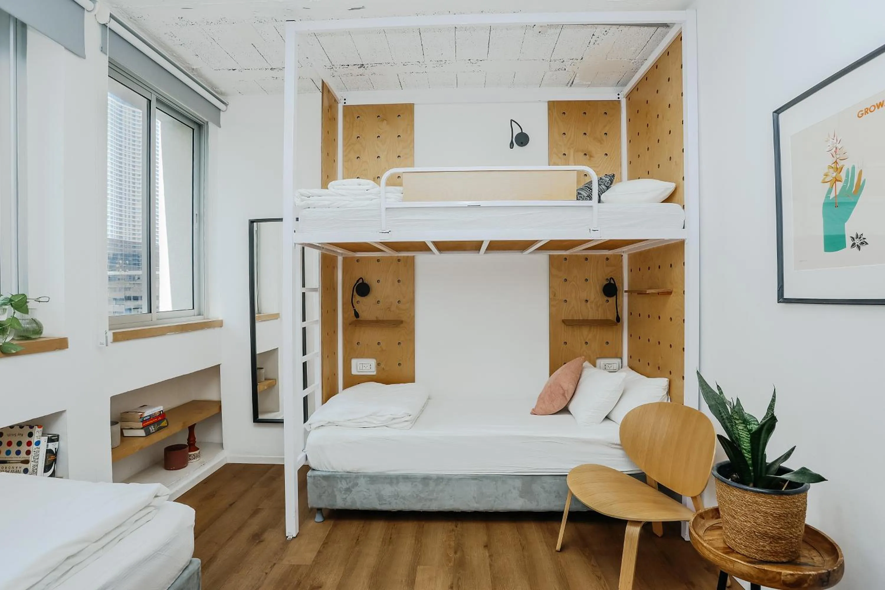 Photo of the whole room, Bed in Domus Metro Hotel