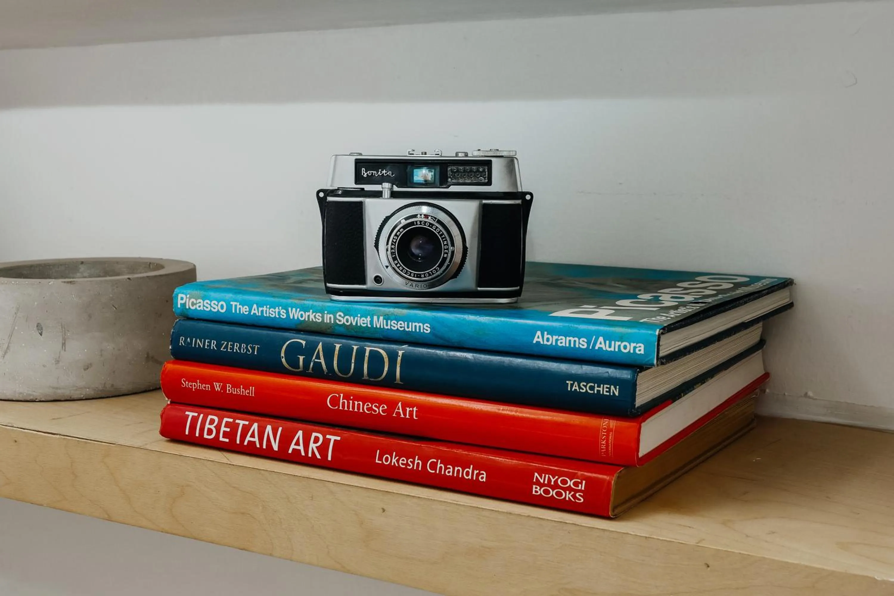 Decorative detail in Domus Metro Hotel