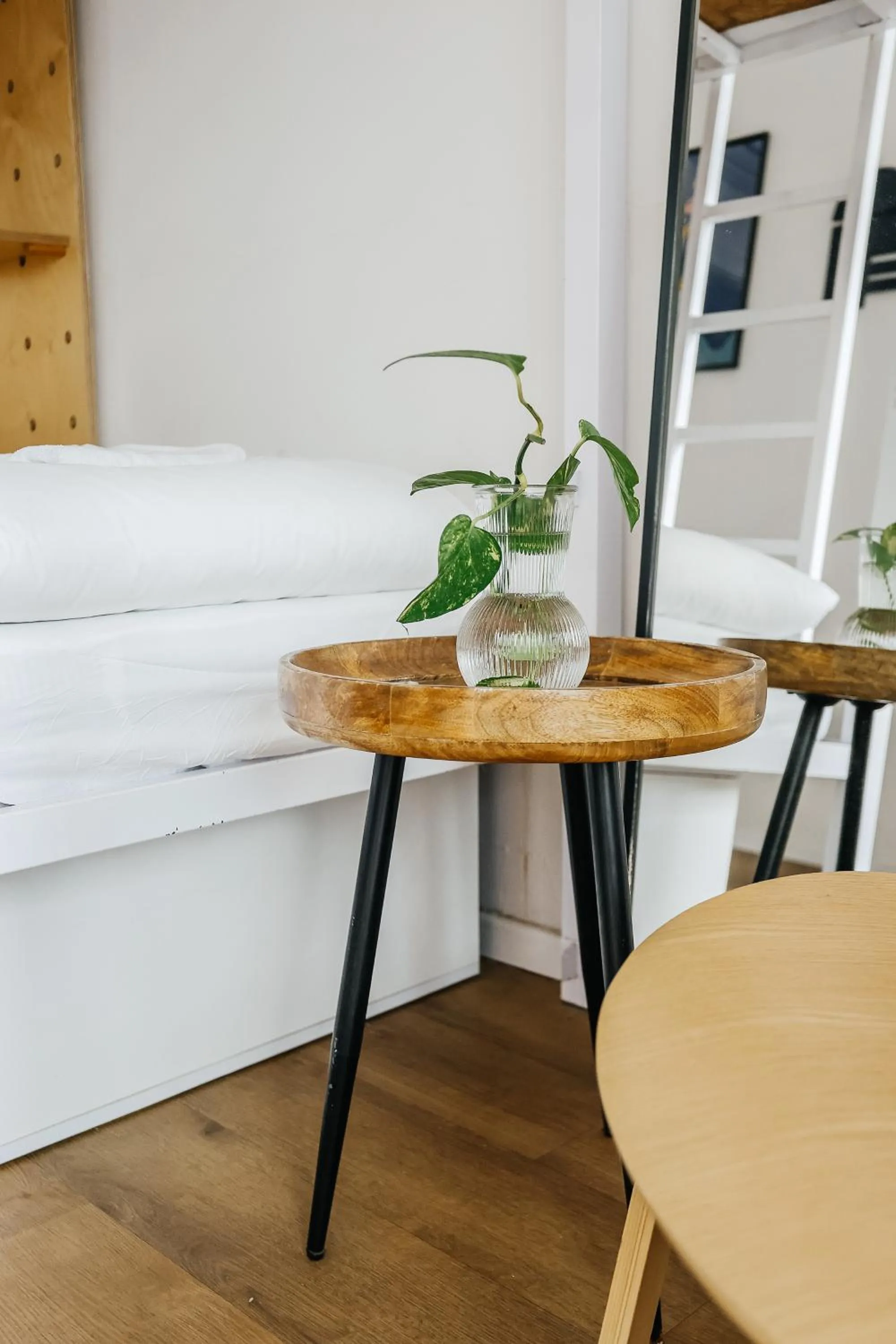 Decorative detail in Domus Metro Hotel