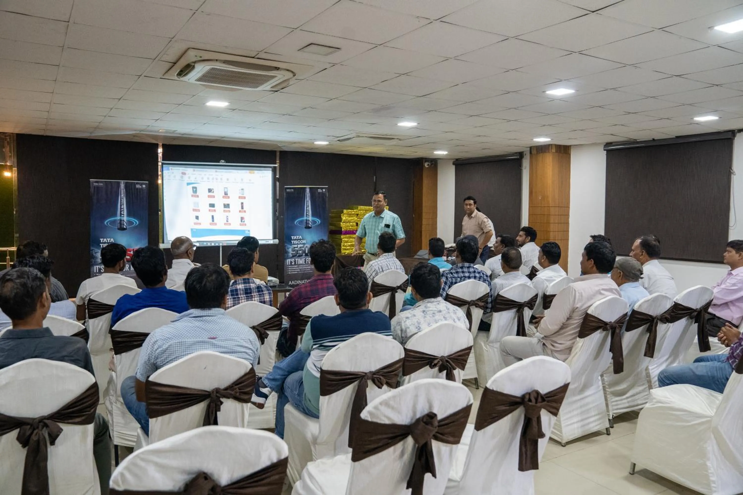 Meeting/conference room in Height View Residency