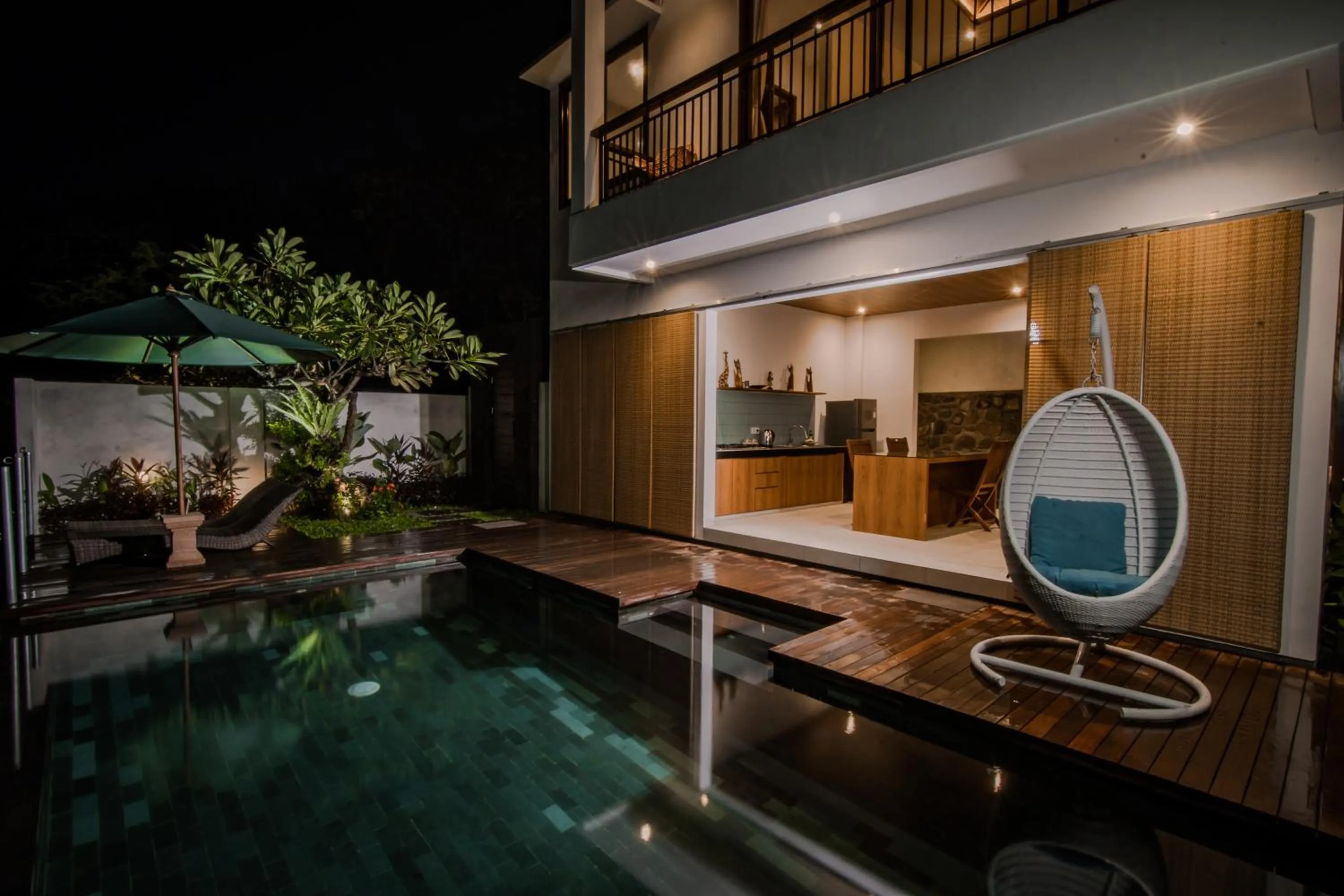 Night in Abinawa Hill