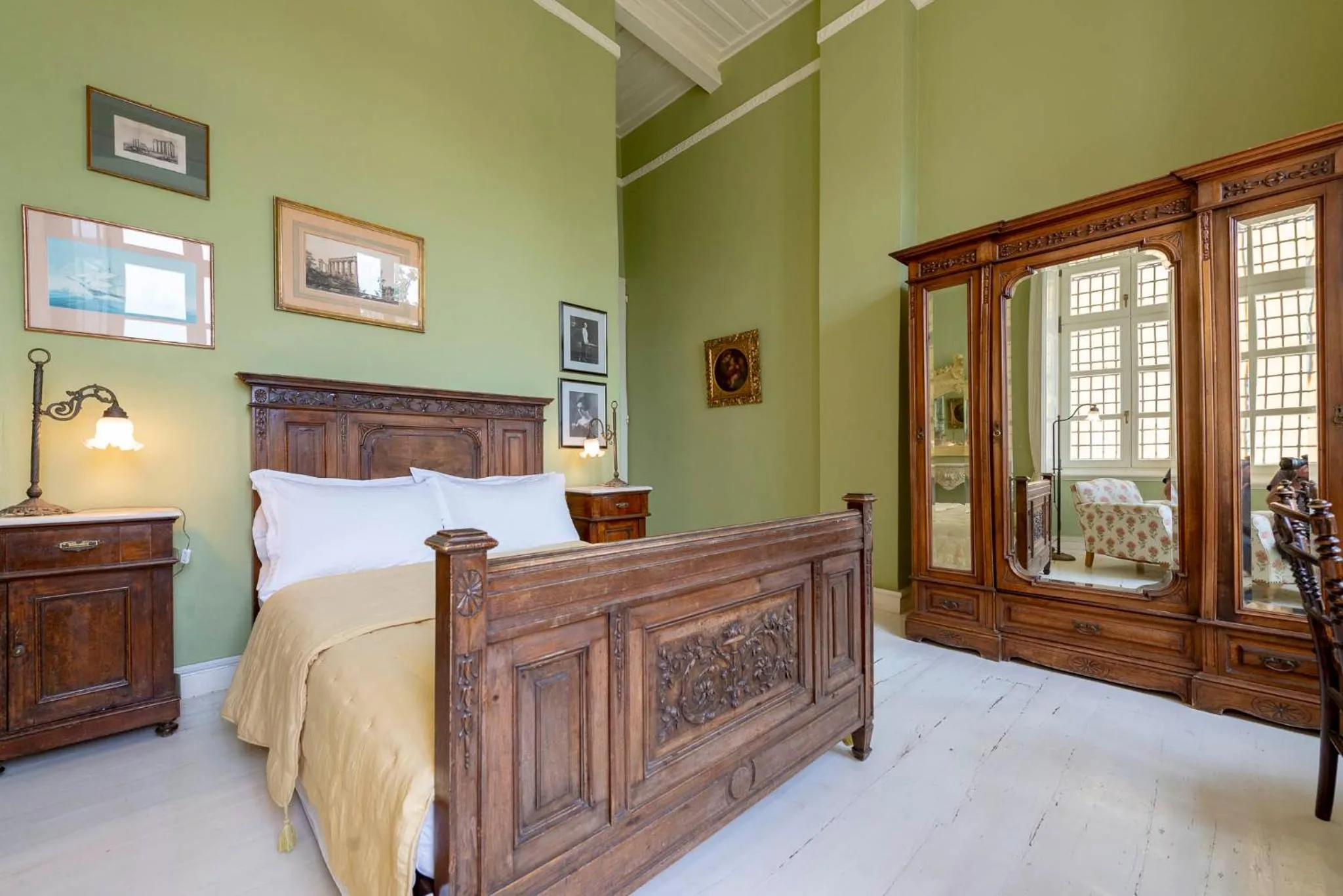 Photo of the whole room, Bed in Villa Maria-Syros