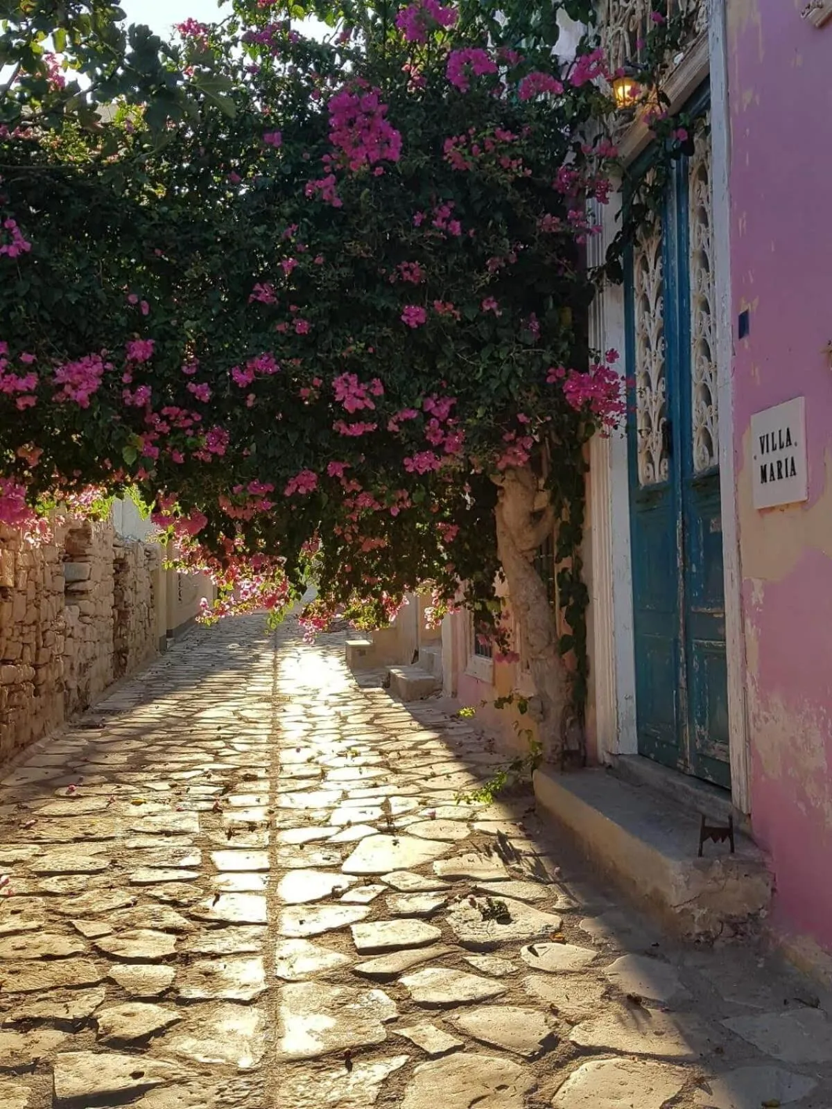 Facade/entrance in Villa Maria-Syros