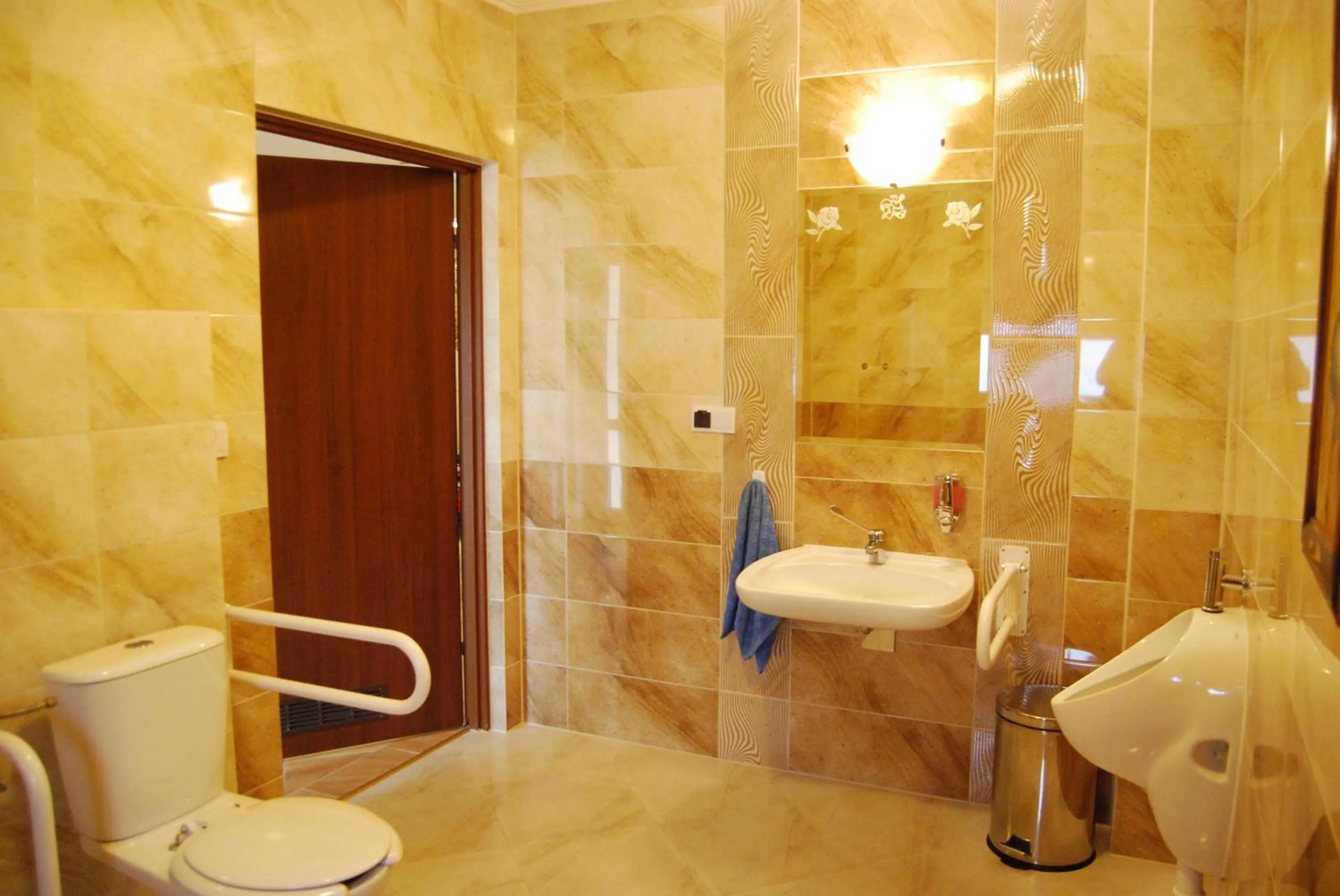 Toilet in Noclegi Kochlice