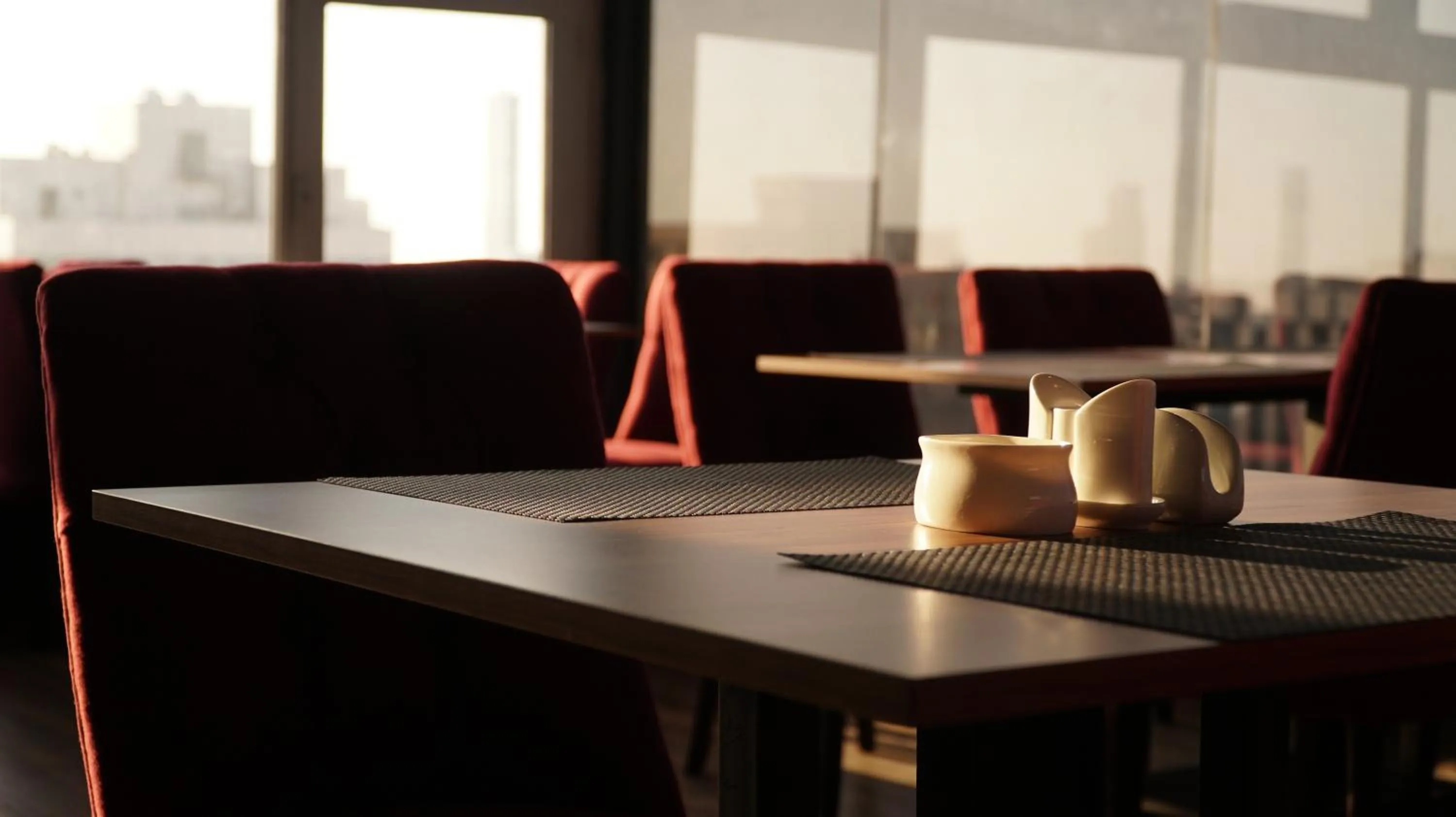 Restaurant/places to eat in Eva Hotel