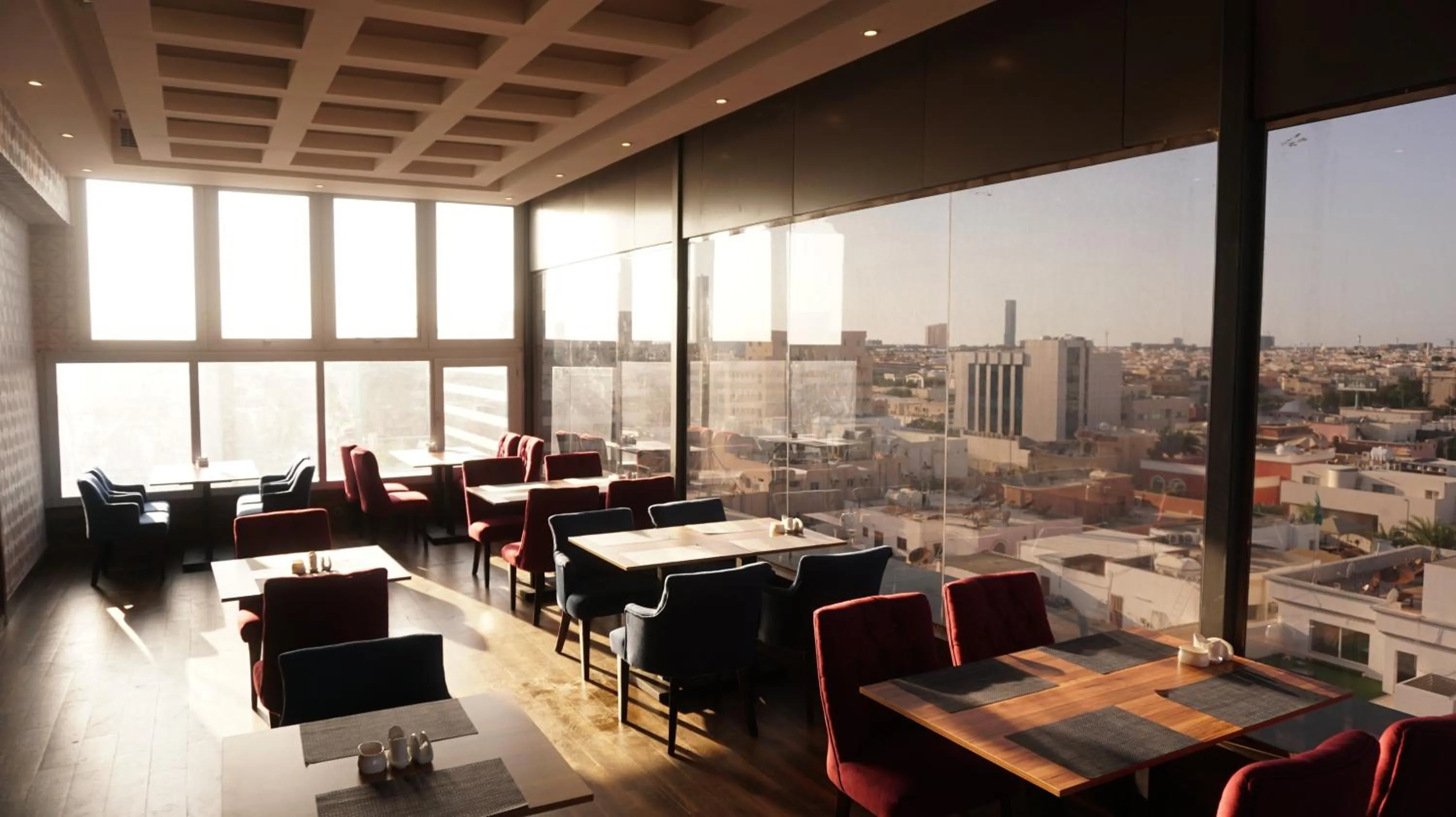 Restaurant/places to eat in Eva Hotel