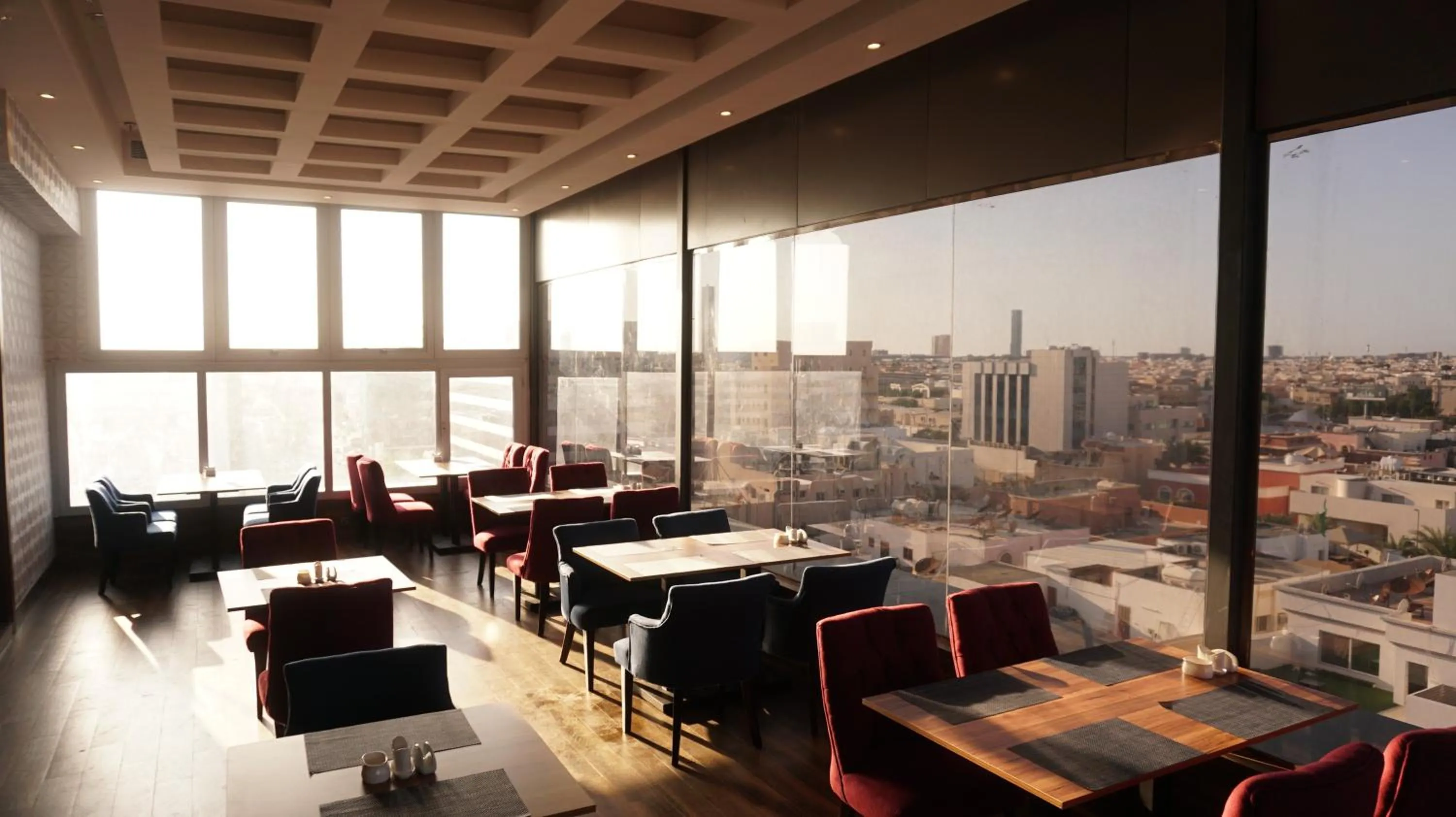 Restaurant/places to eat in Eva Hotel