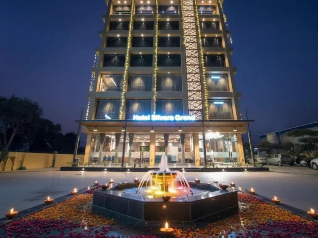 HOTEL SILVERA GRAND