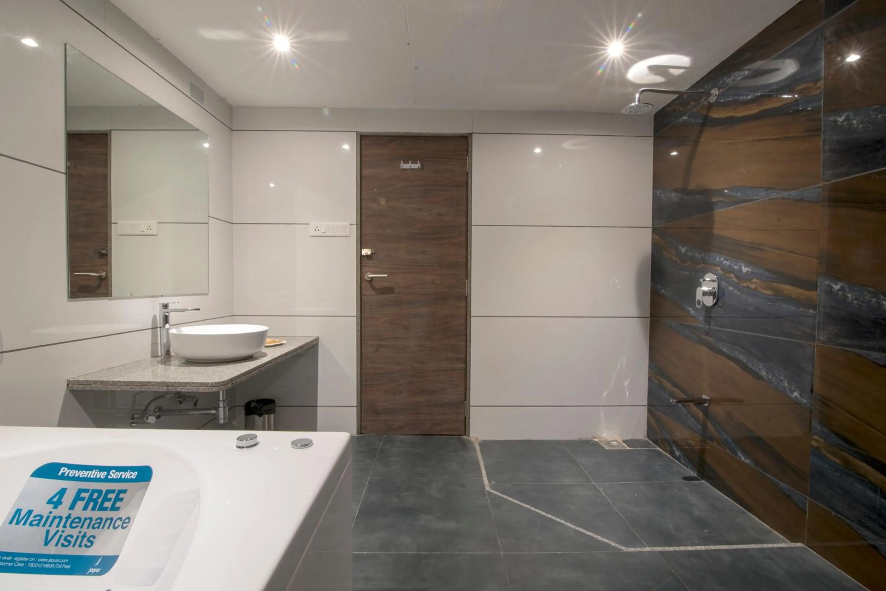 Suite in HOTEL SILVERA GRAND