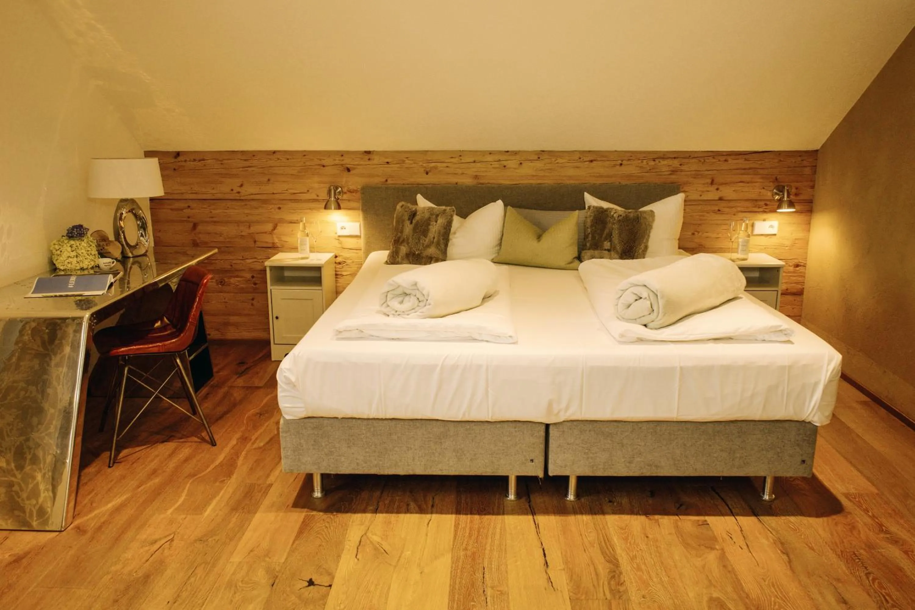 Bedroom, Bed in Mäsers Allgäuherz