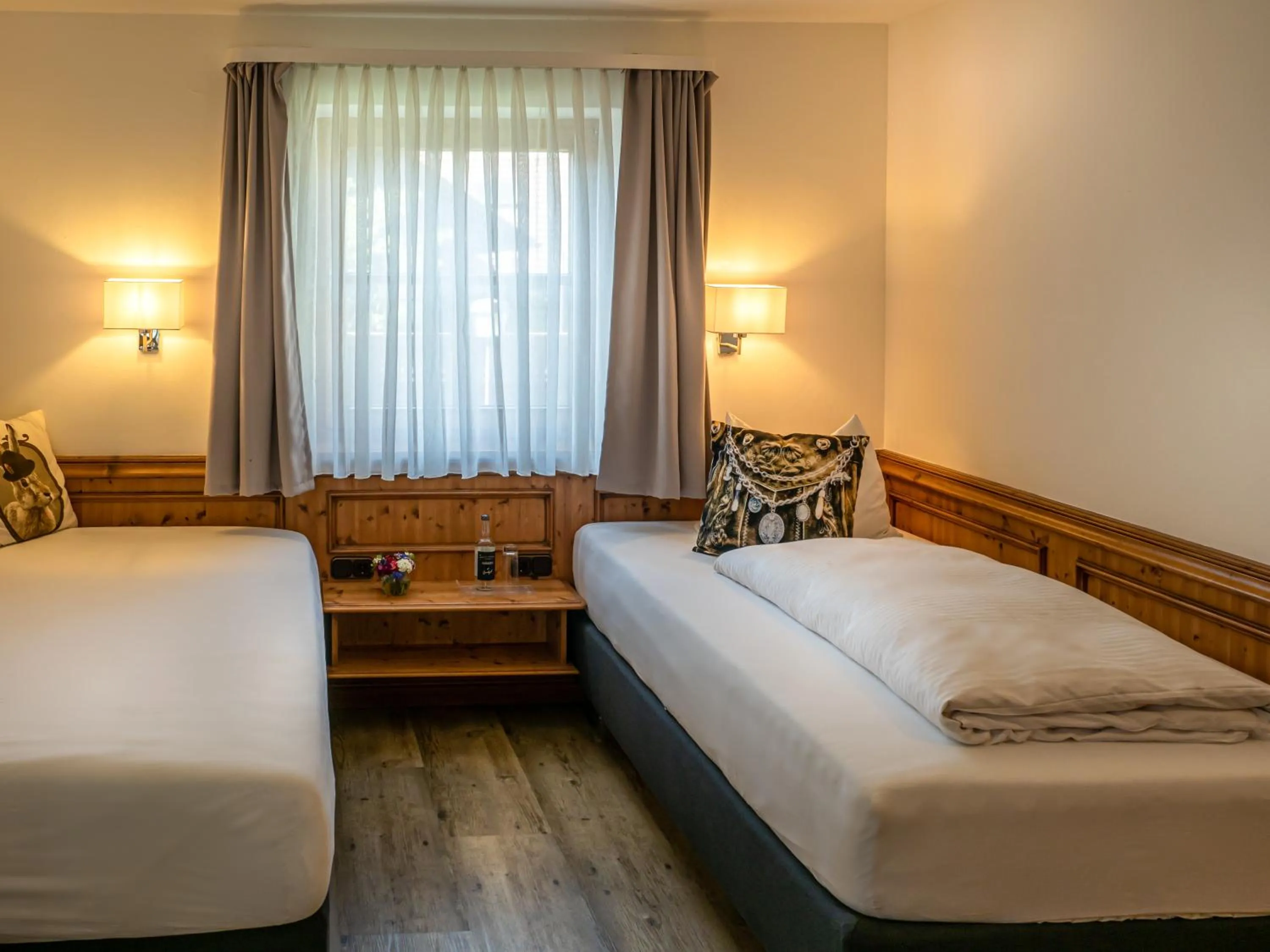 Photo of the whole room, Bed in Mäsers Allgäuherz