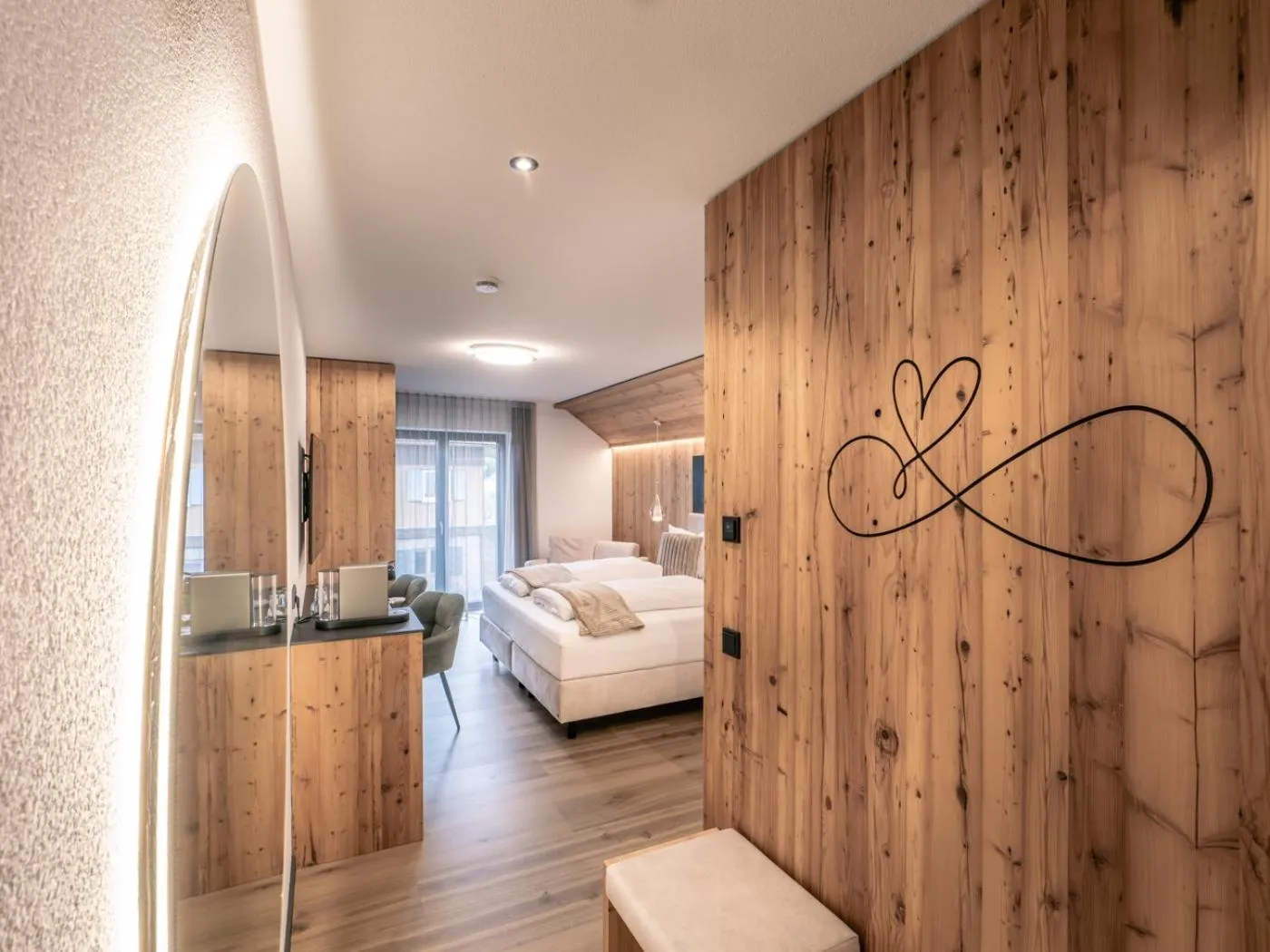 Photo of the whole room, Bed in Mäsers Allgäuherz