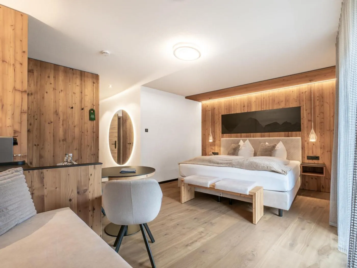 Photo of the whole room, Bed in Mäsers Allgäuherz