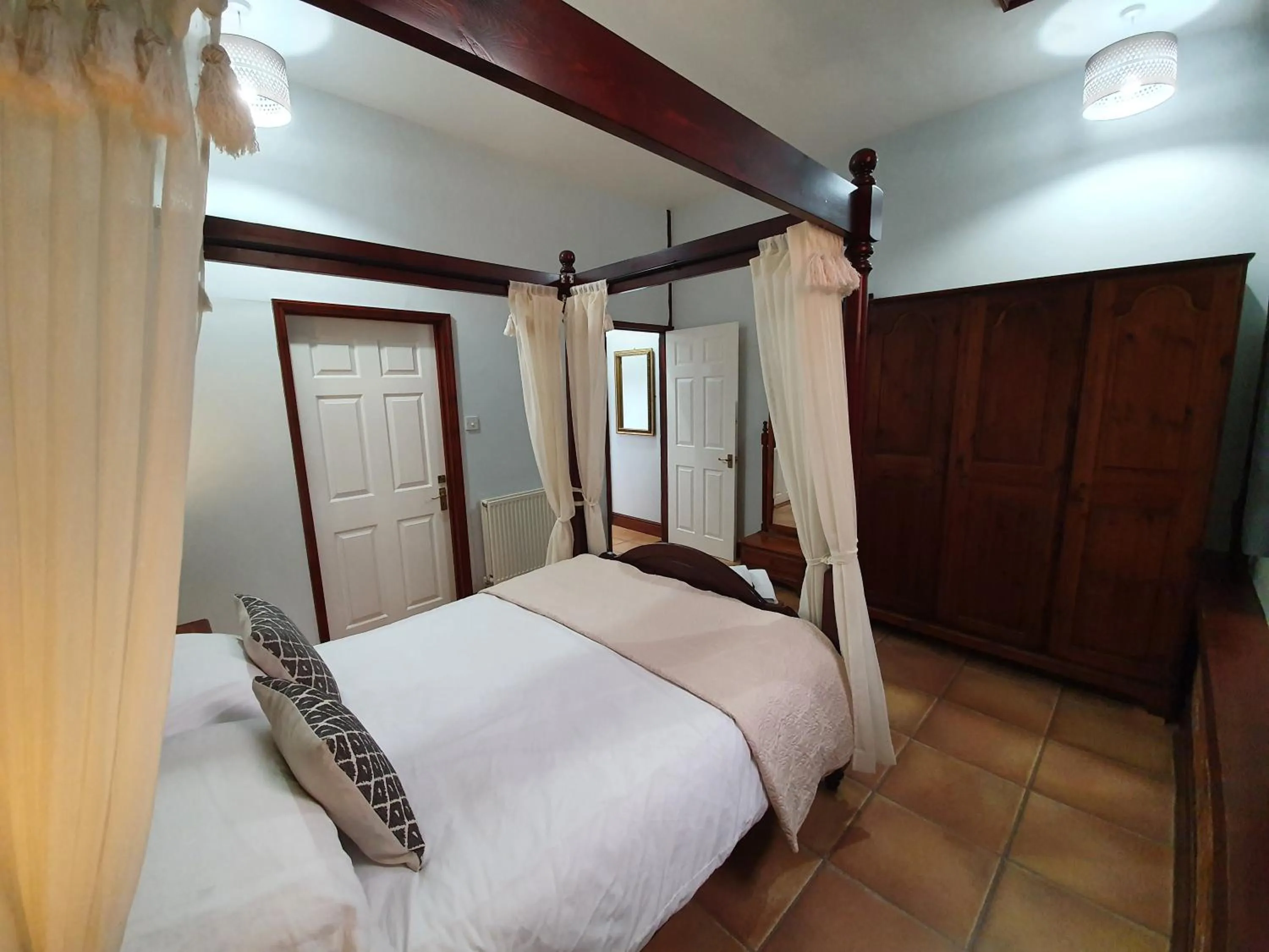 Bed in Low Farm Cottages