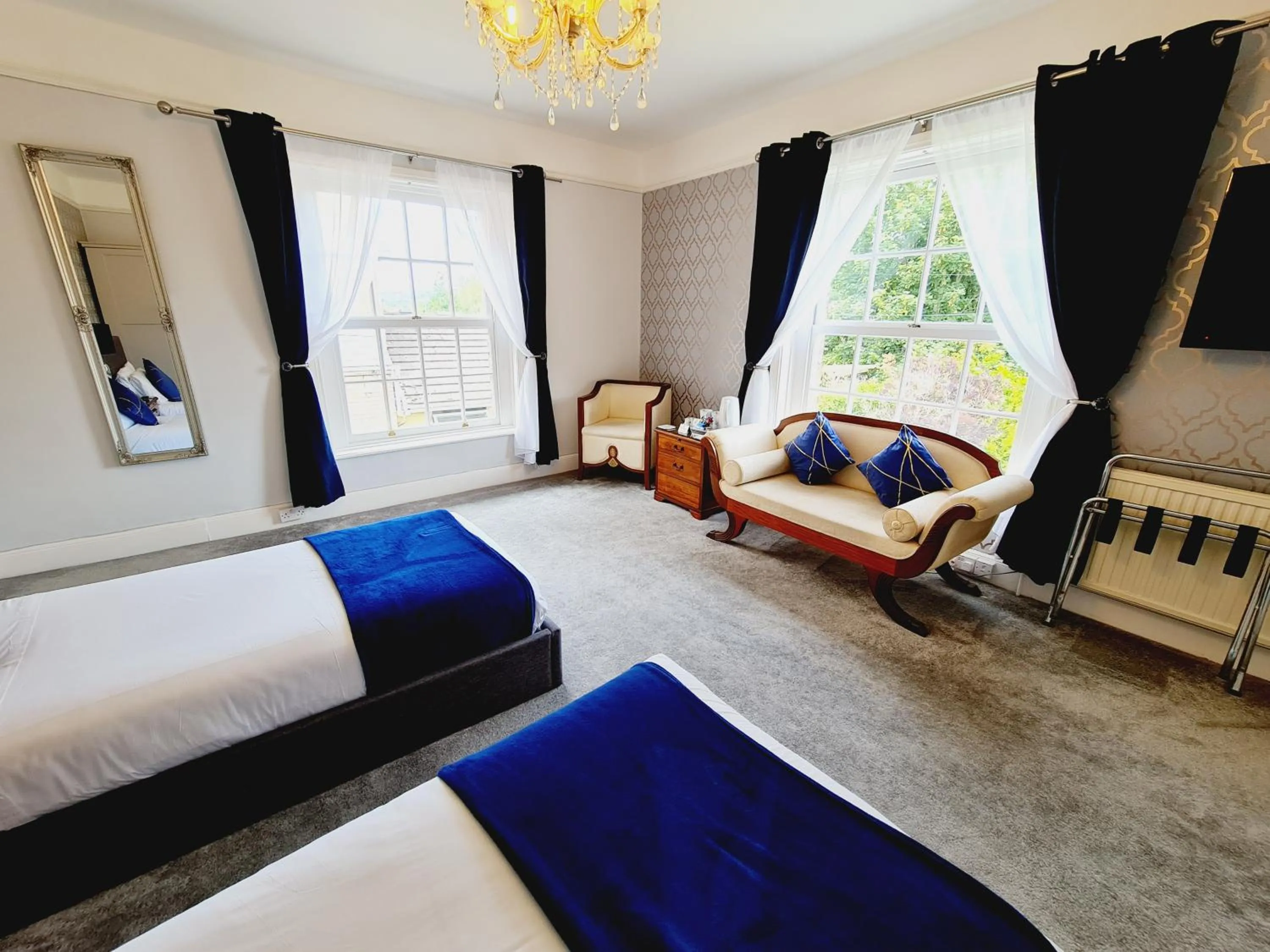 Bed in Beaufort Lodge - Town centre - Free parking