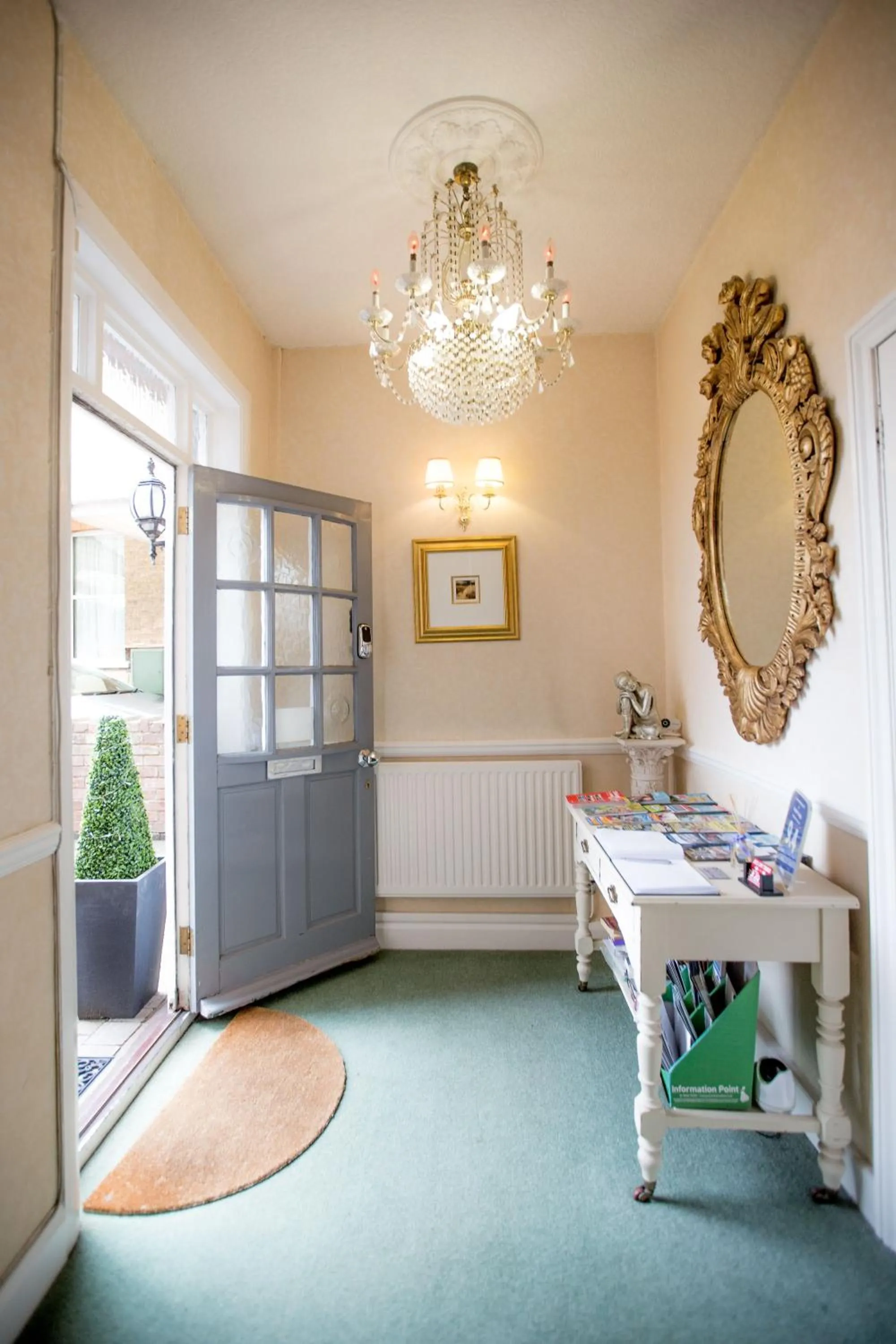 Beaufort Lodge - Town centre - Free parking