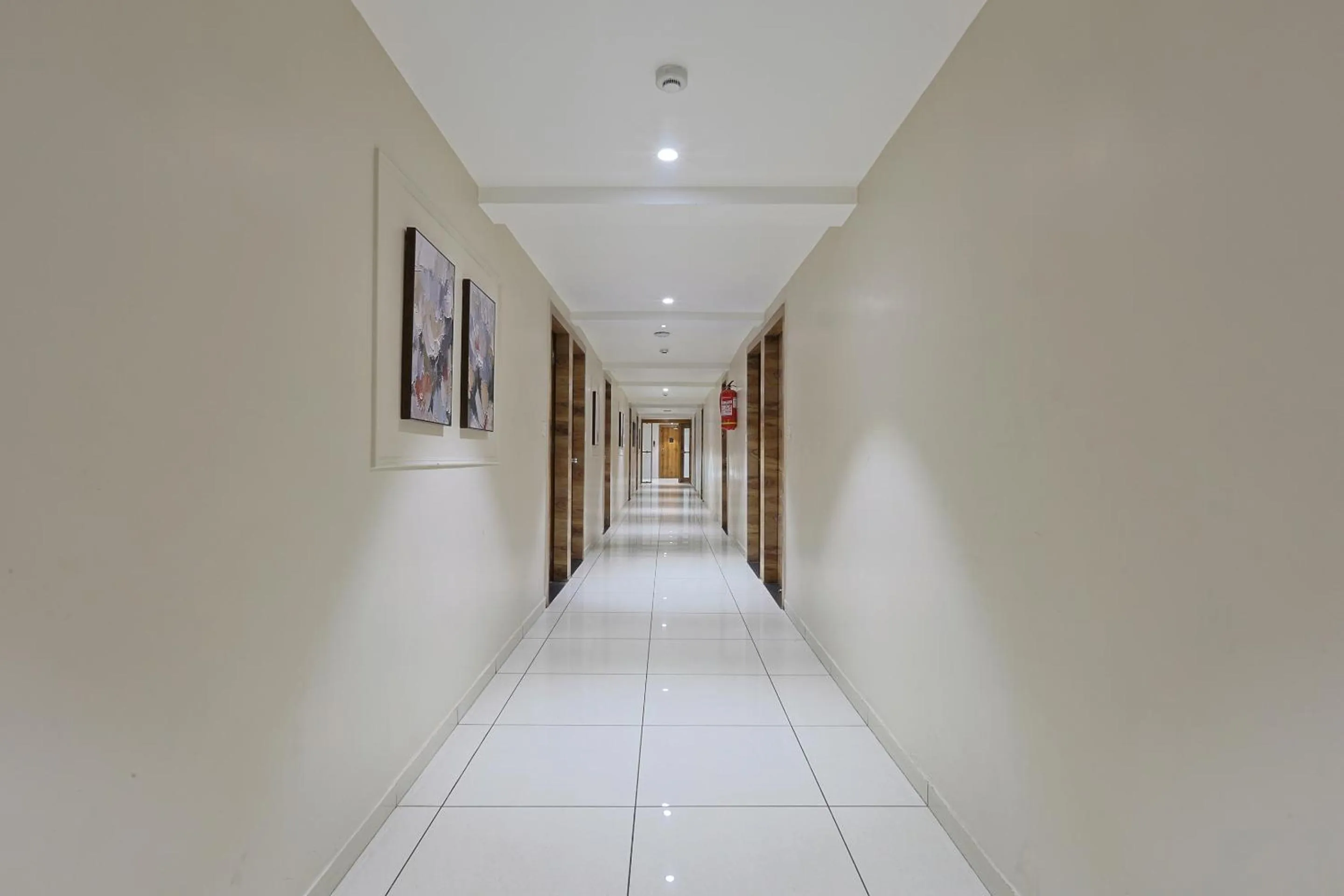 Lobby or reception in HOTEL SHALIGRAM