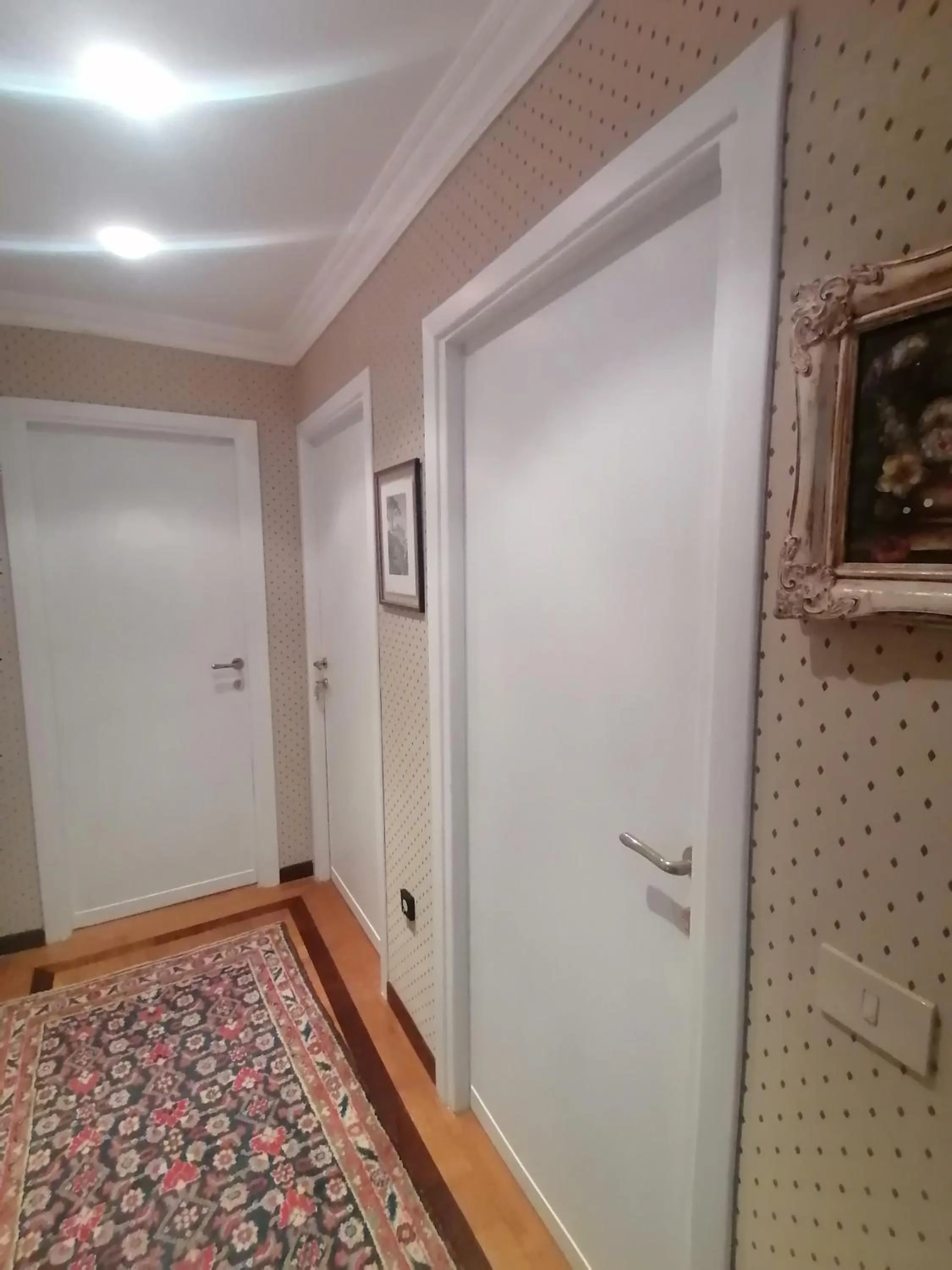 wardrobe in B&B Buon Cammino Tuscia - Parcheggio - convenzionato con impianti termali