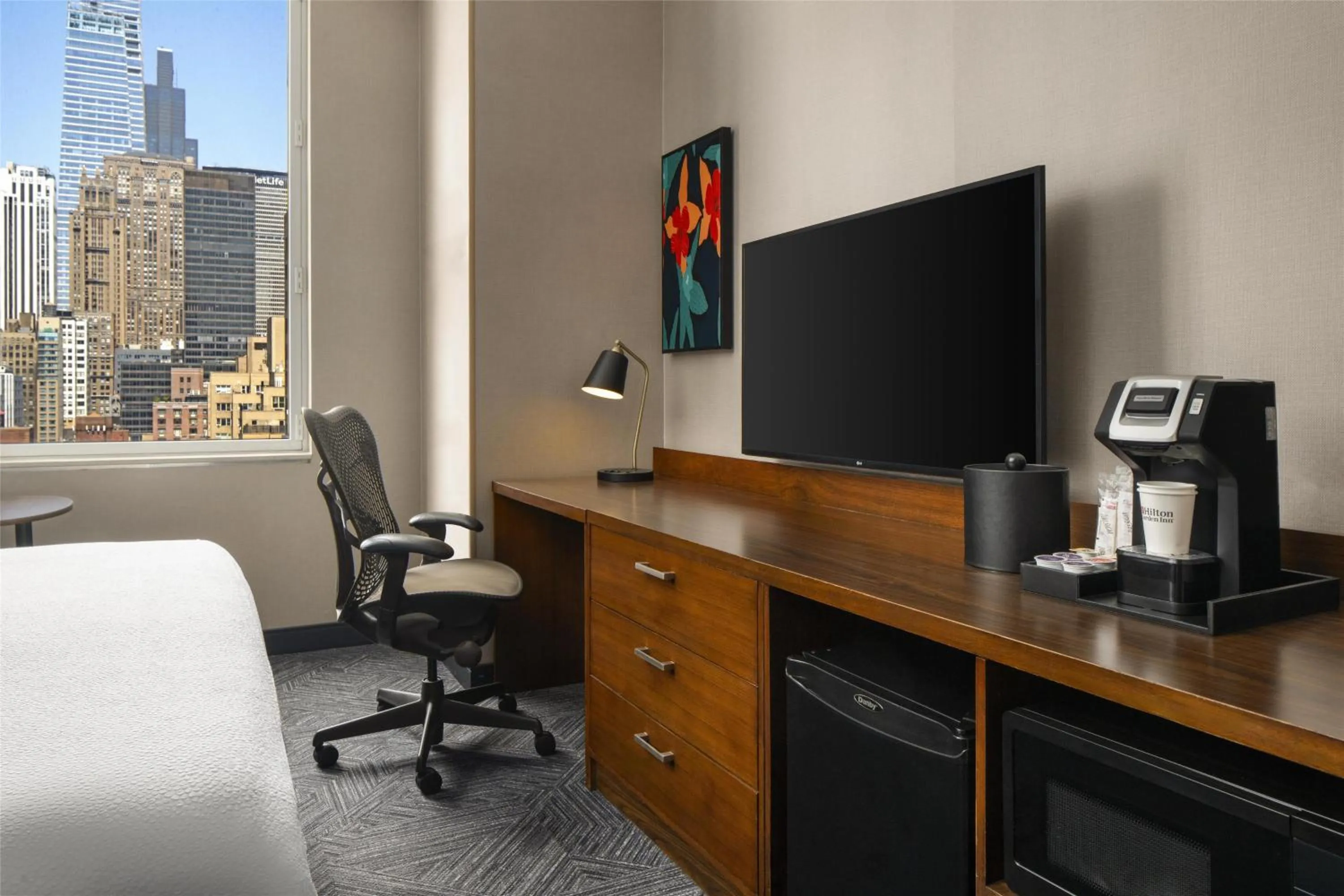 Bedroom in Hilton Garden Inn New York/Midtown Park Avenue