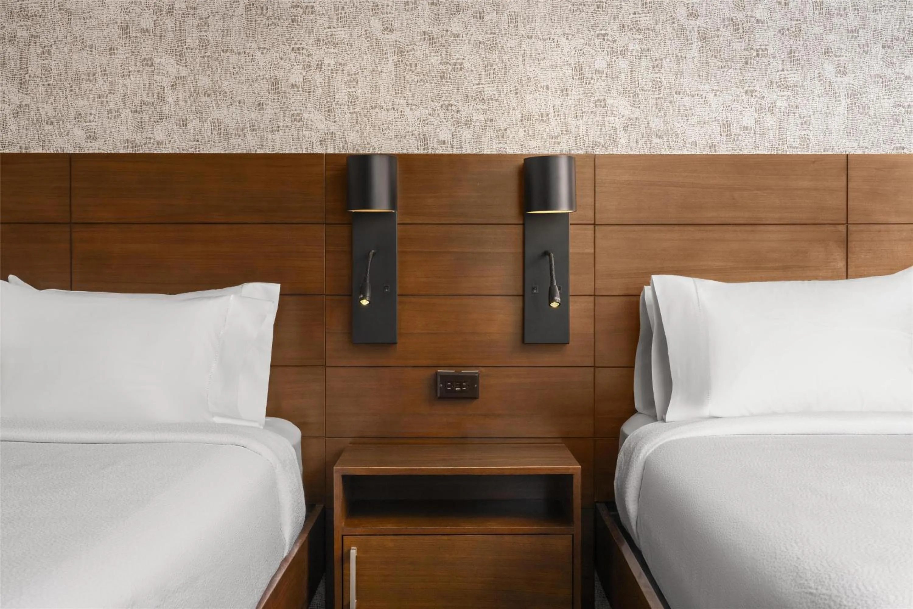 Bed in Hilton Garden Inn New York/Midtown Park Avenue