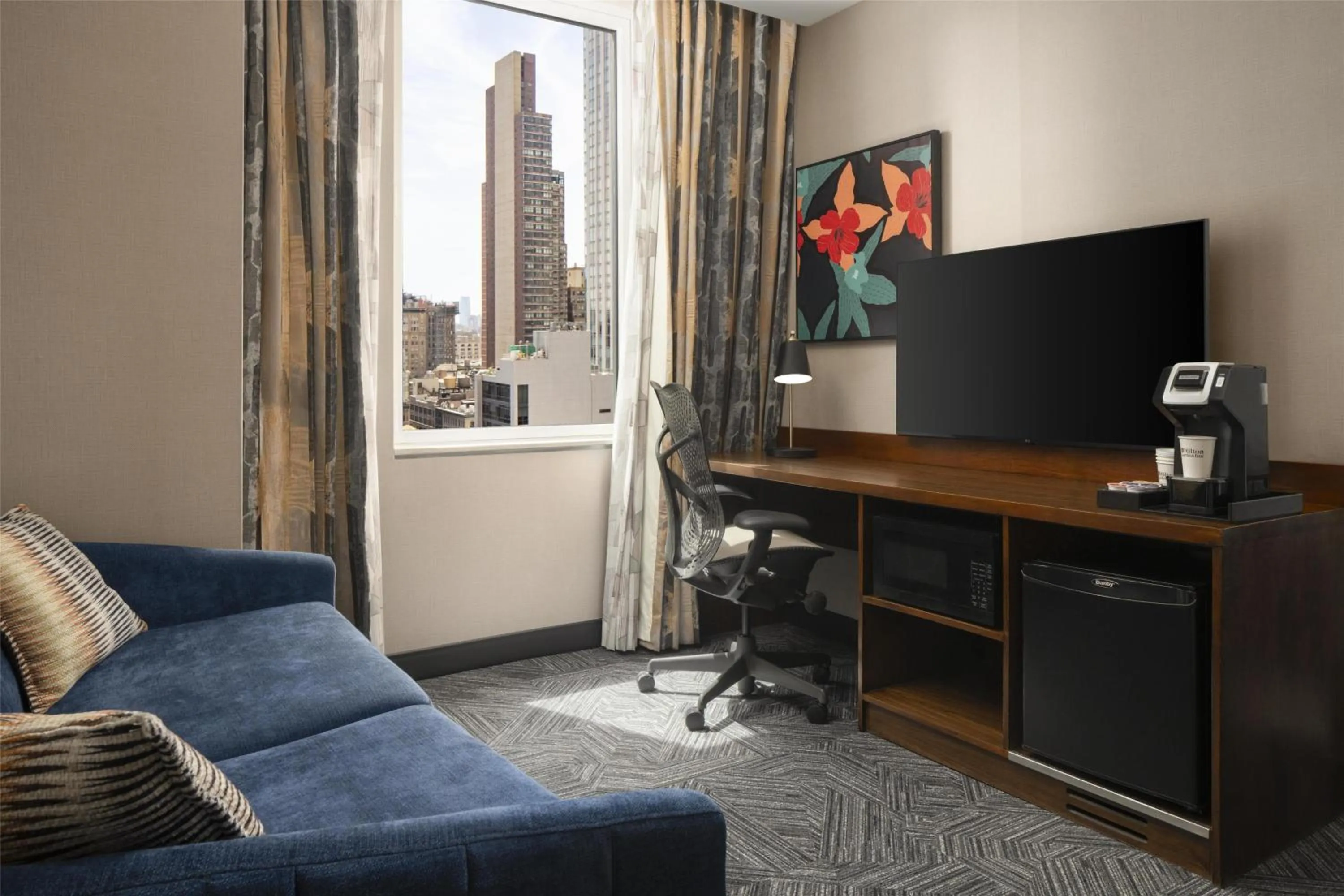 Living room in Hilton Garden Inn New York/Midtown Park Avenue
