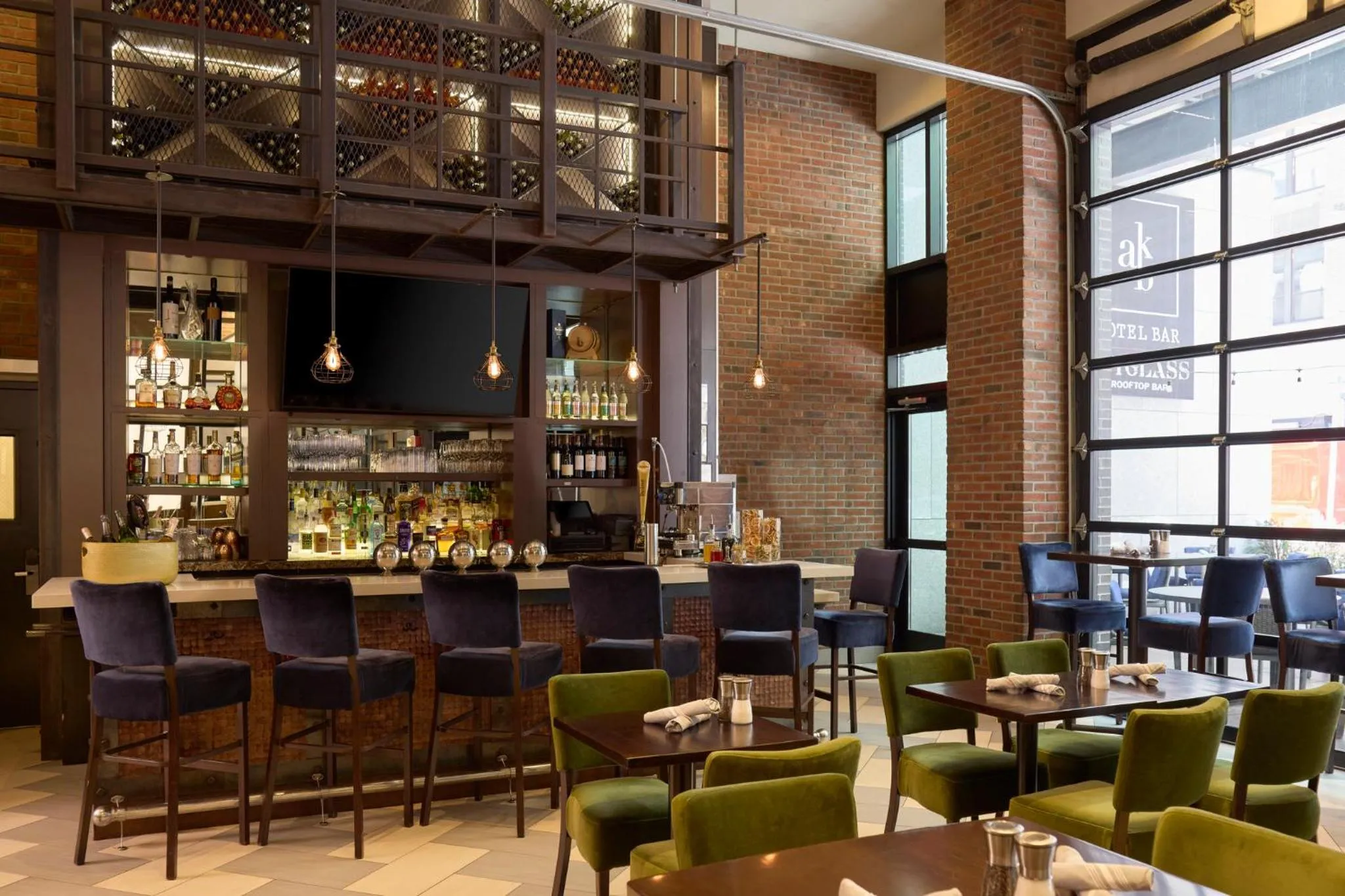 Restaurant/places to eat in Archer Hotel New York