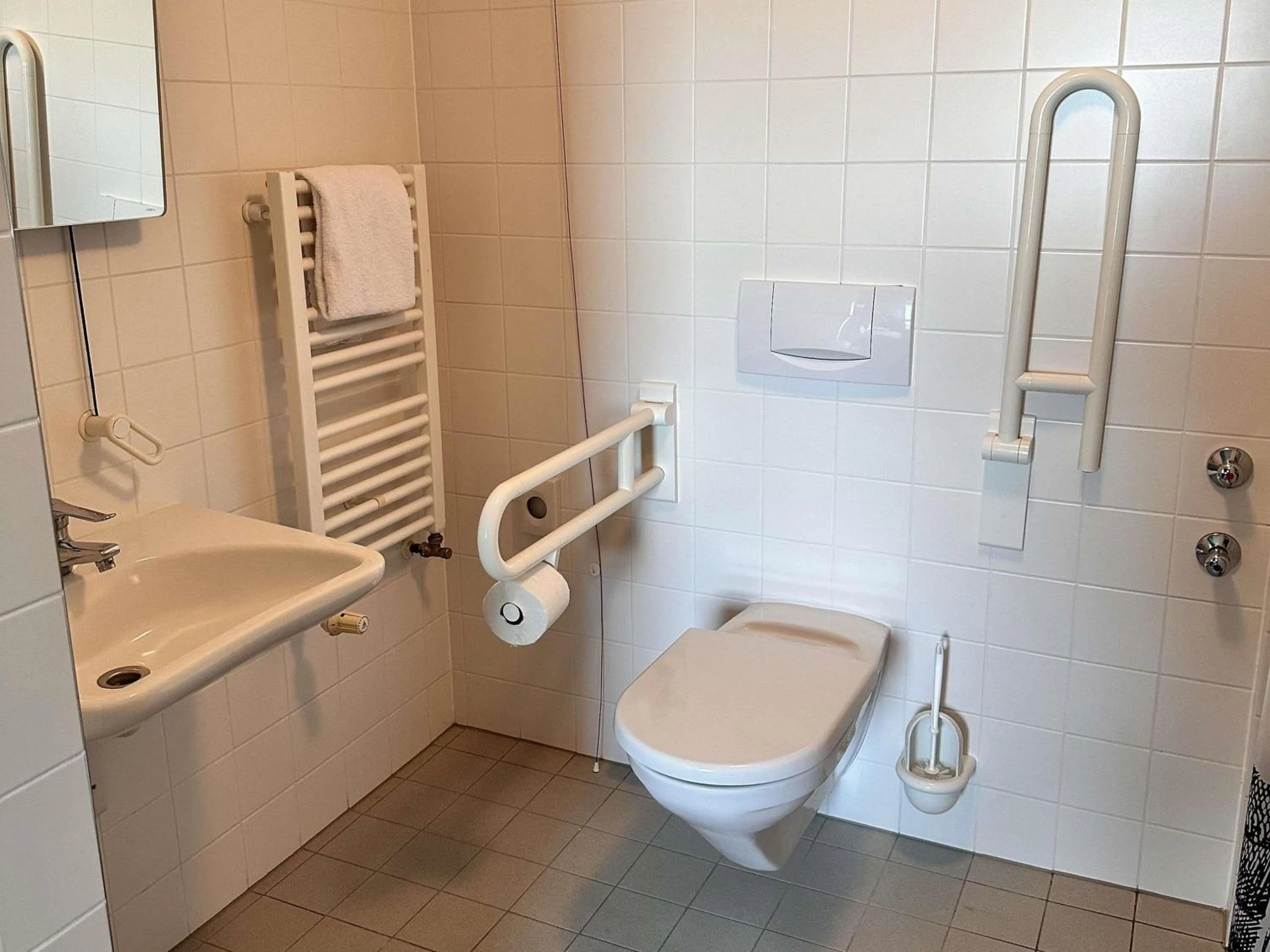 Bedroom in ibis Hotel Berlin Spandau