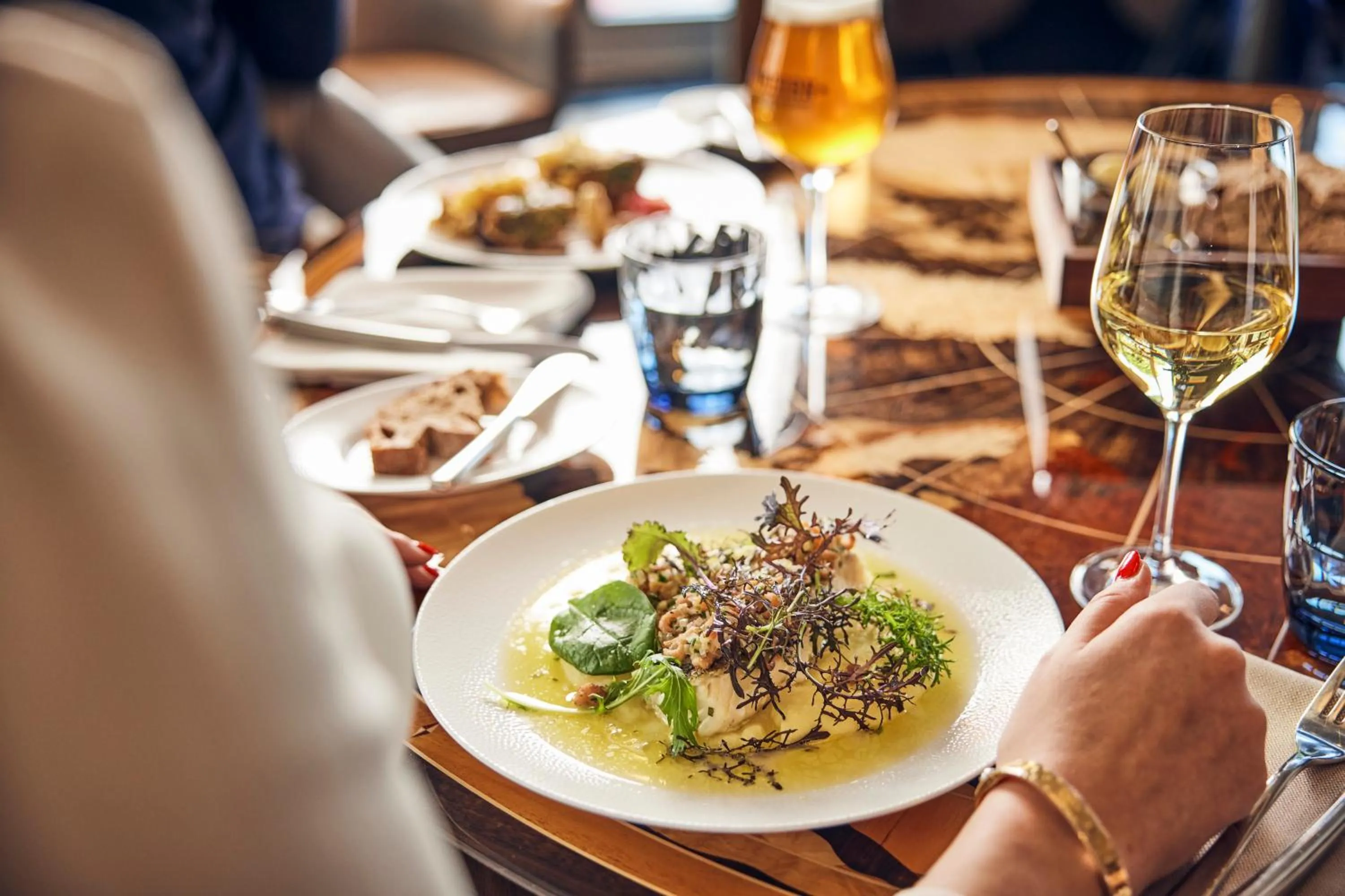 Food and drinks in Hotel Atlantic Hamburg, Autograph Collection