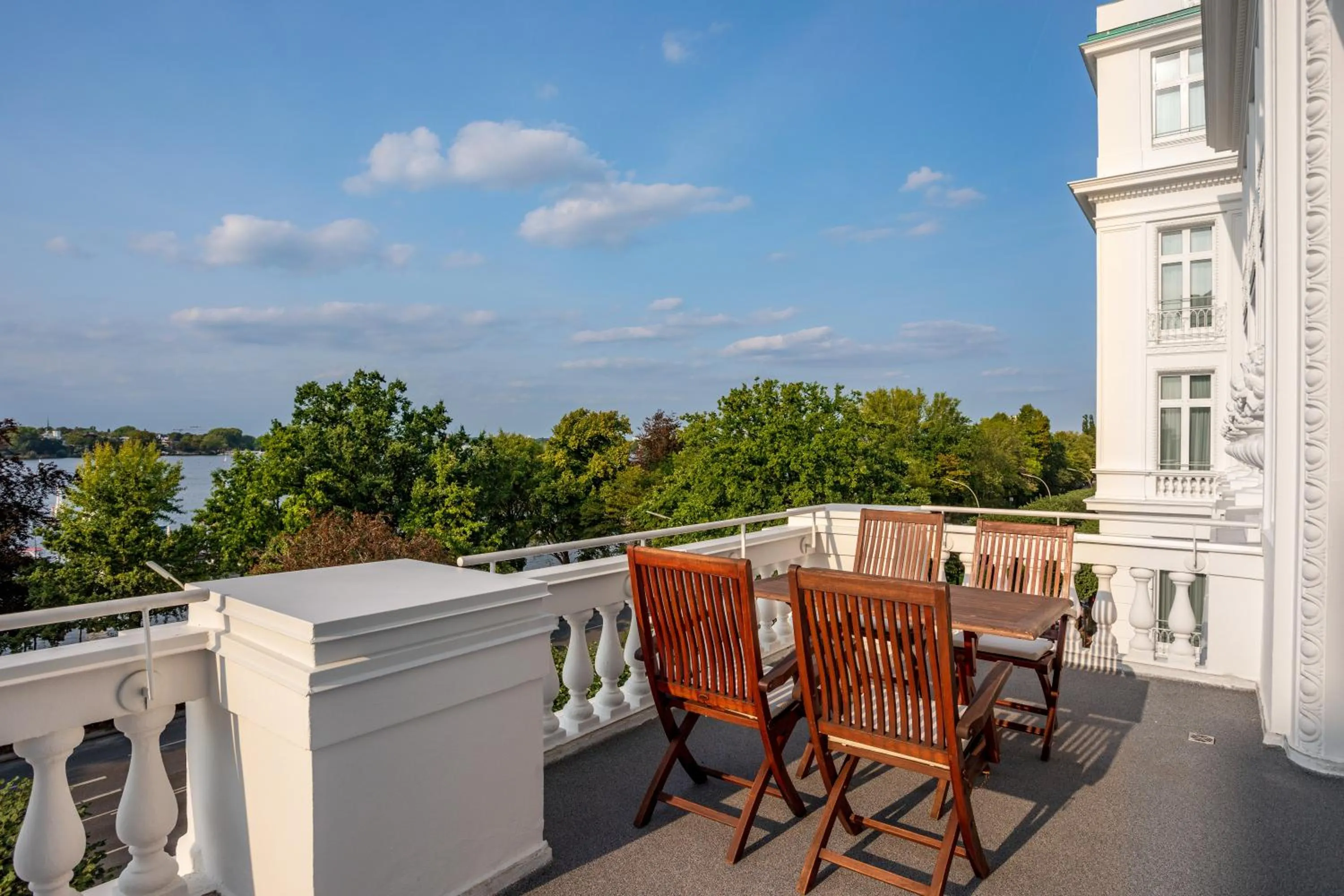 Balcony/Terrace in Hotel Atlantic Hamburg, Autograph Collection