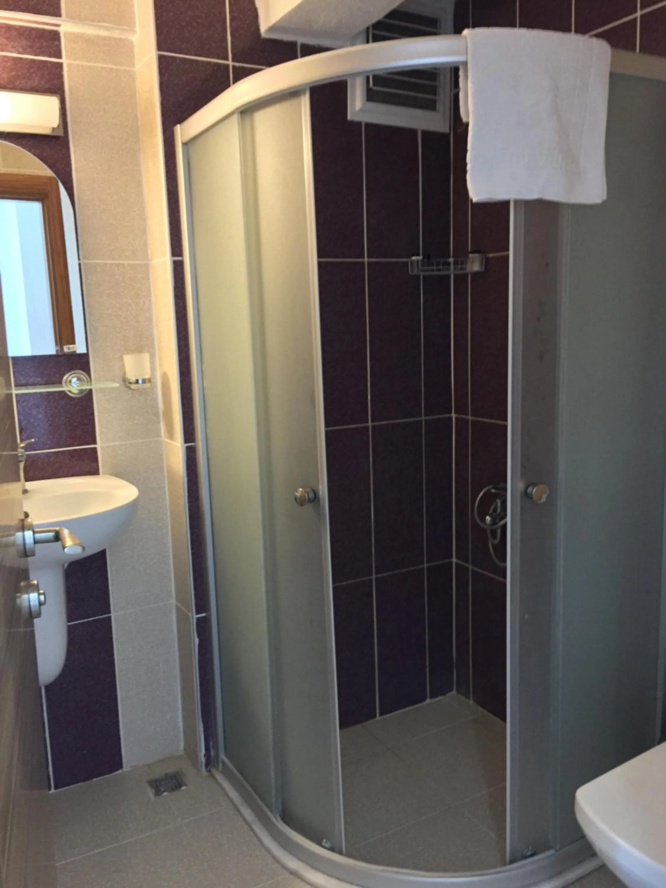 Bathroom in Dikelya Hotel