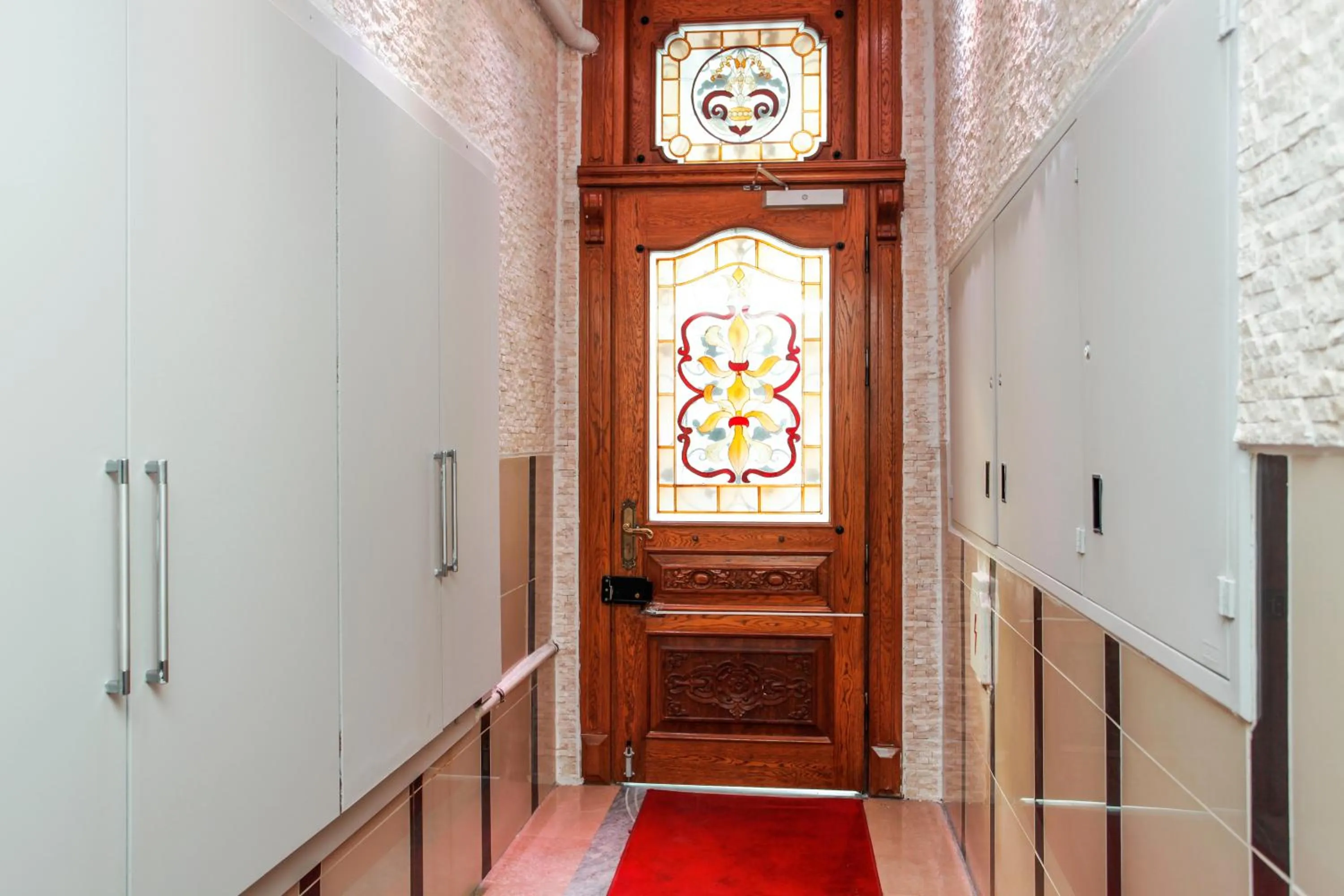 Area and facilities in Sheriff Royal Suite