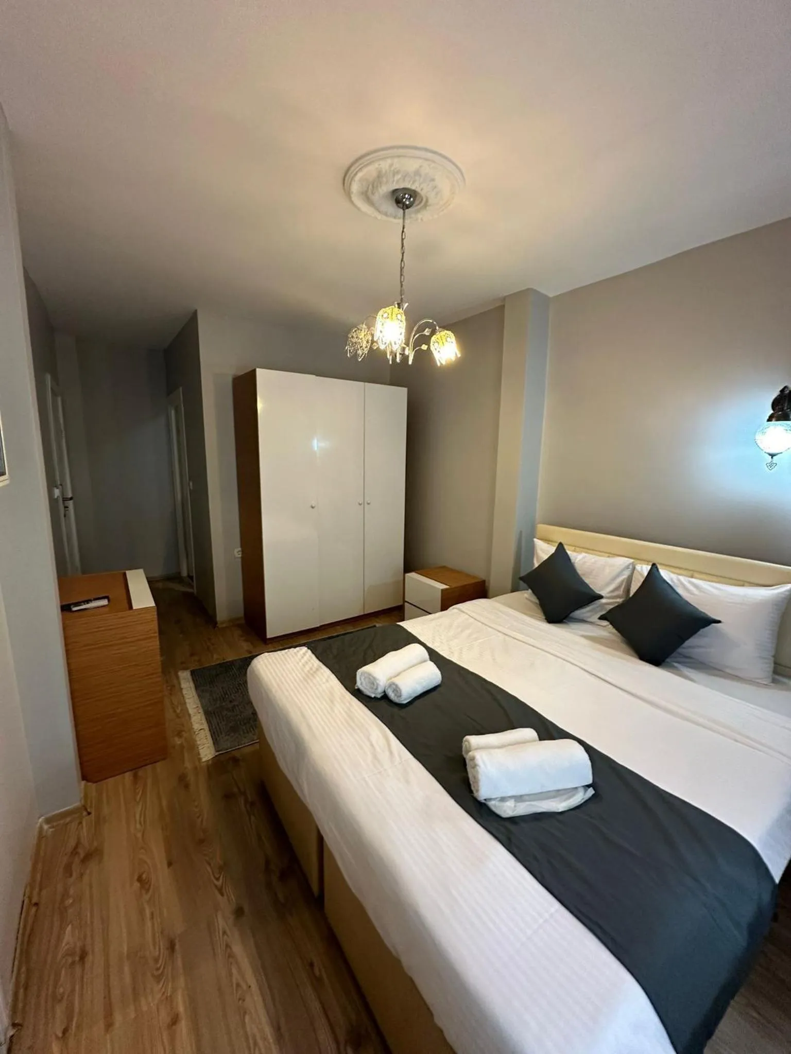 Bed in Rose Bouquets Hotel