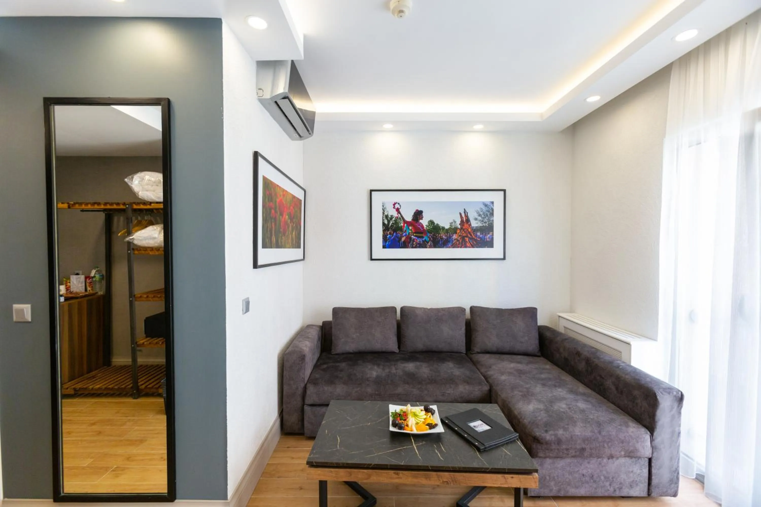 Living room in Alan Suites