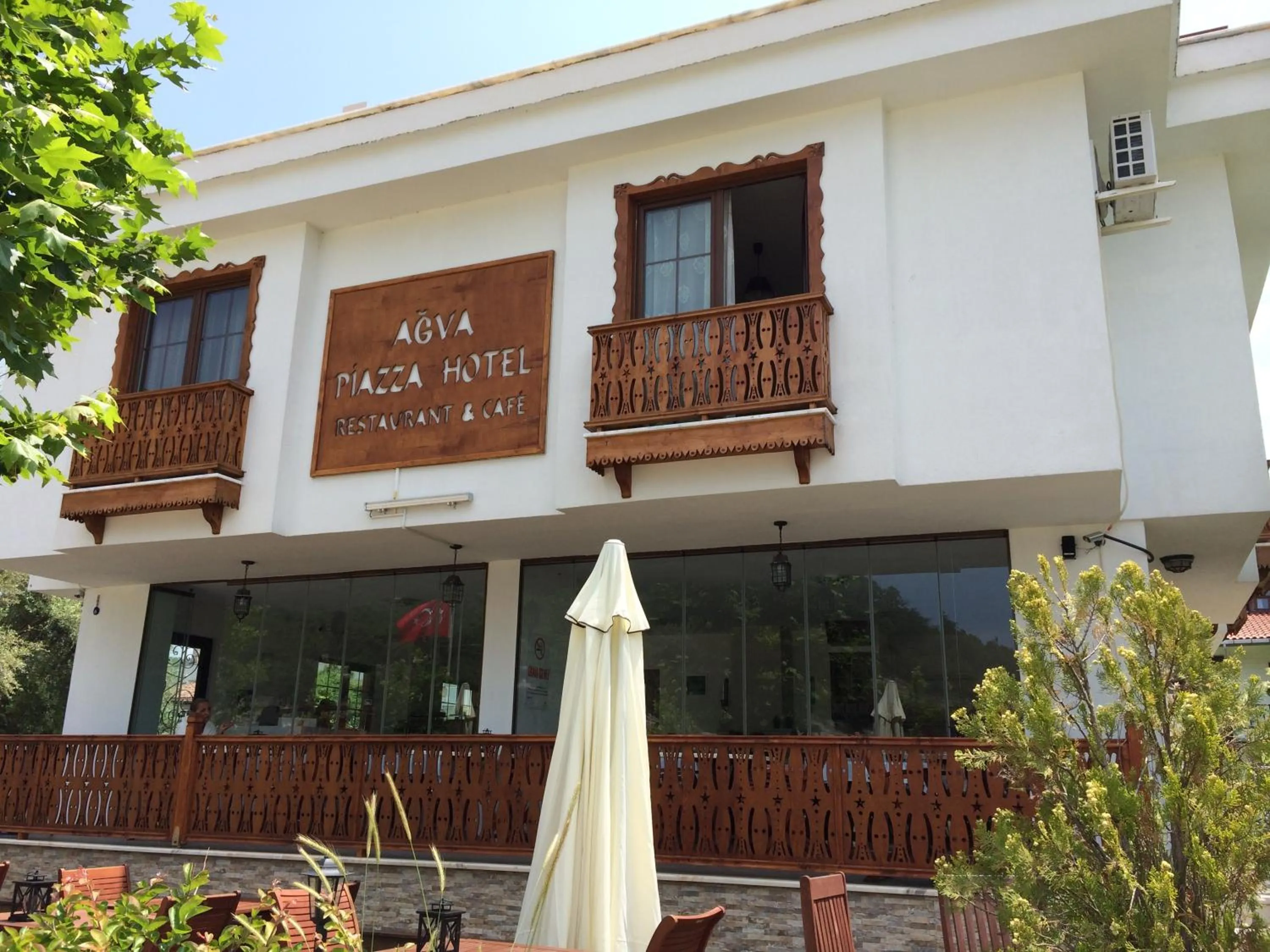 Facade/entrance in Agva Piazza Hotel