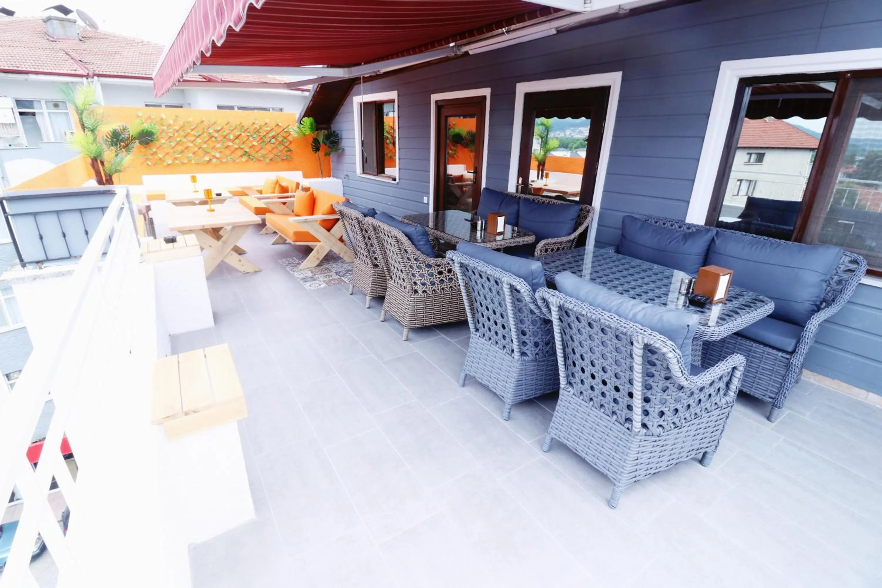 Patio in Hotel Ipekyolu