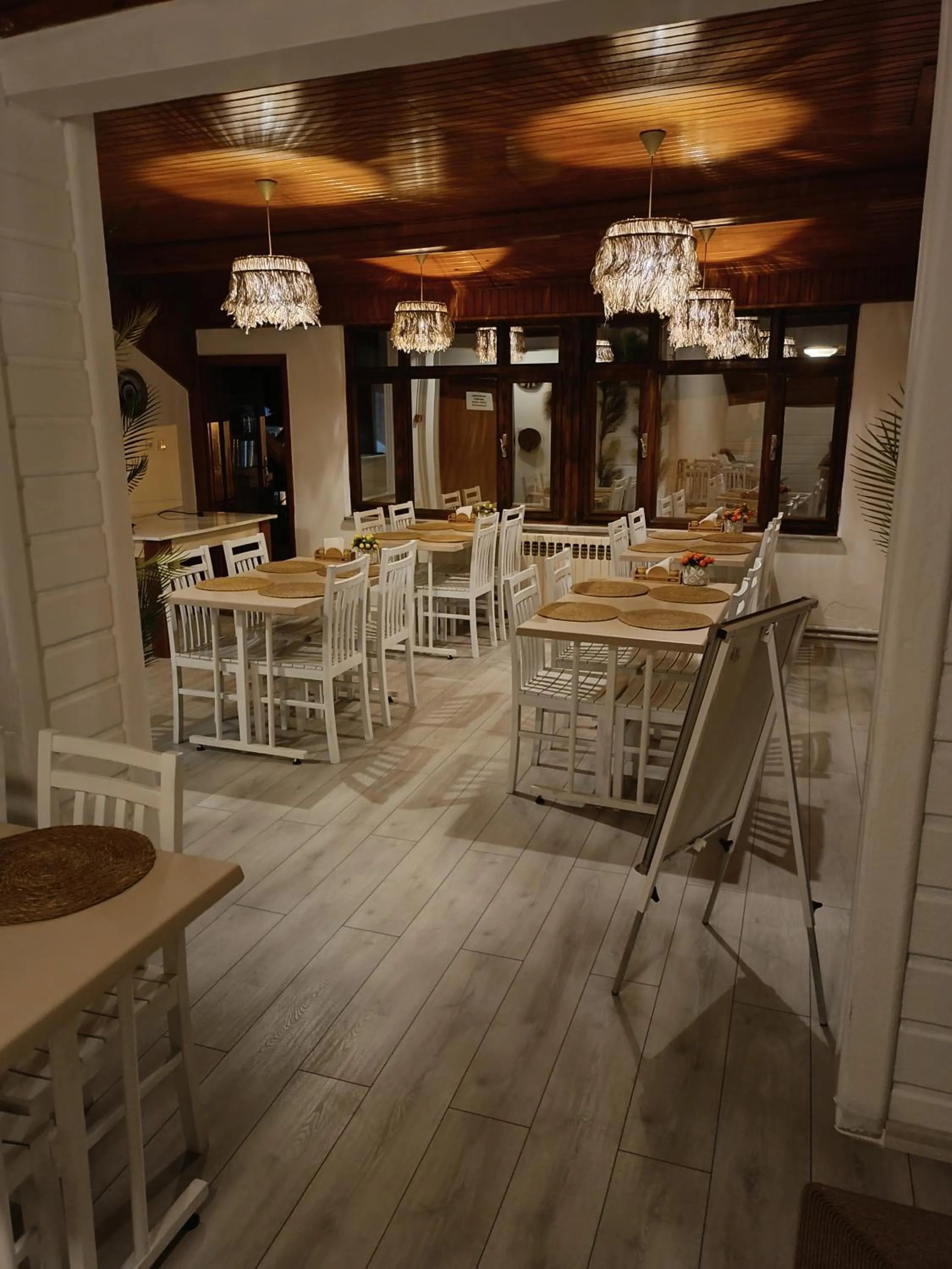 Restaurant/places to eat in Hotel Ipekyolu