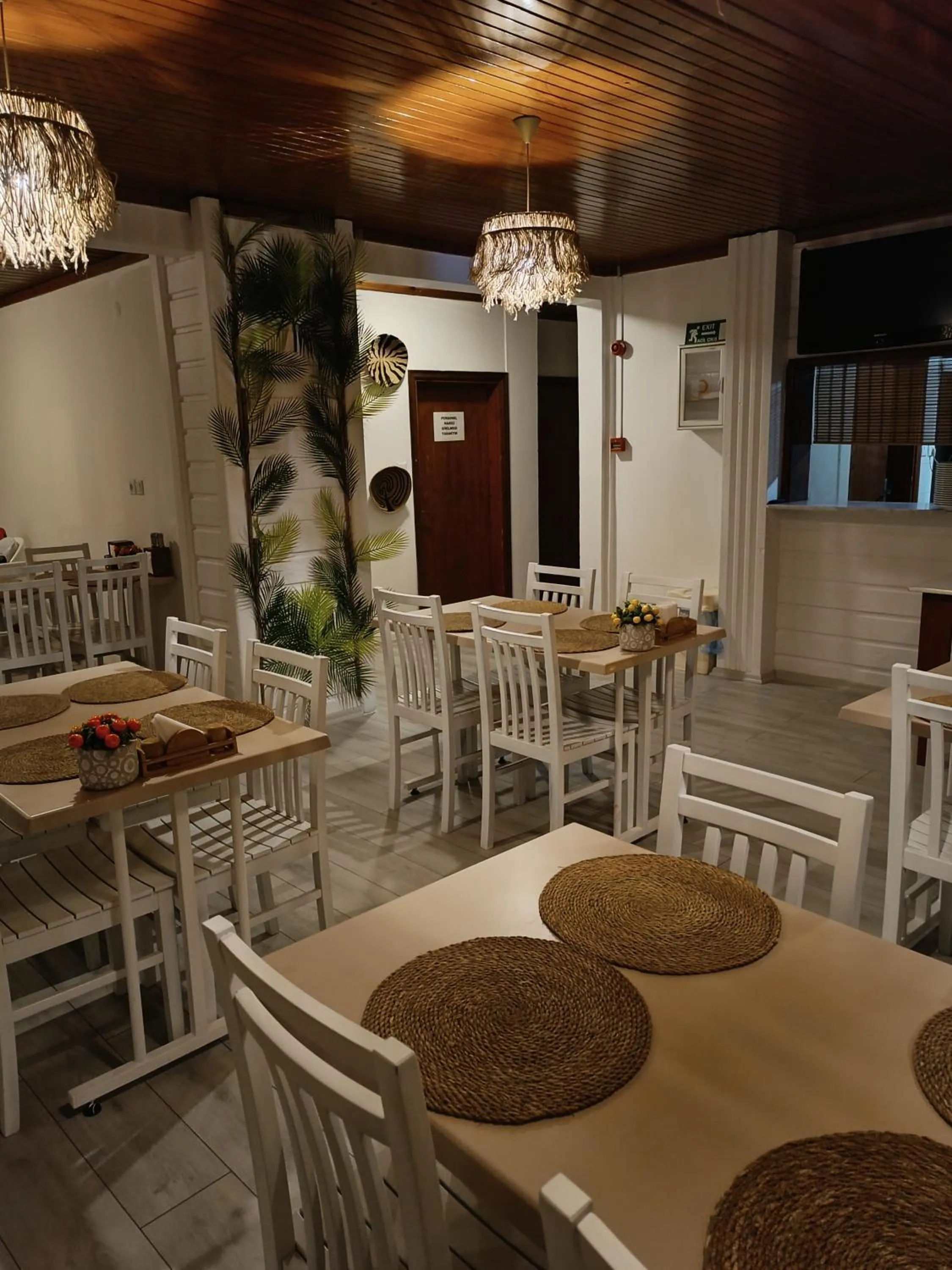 Restaurant/places to eat in Hotel Ipekyolu