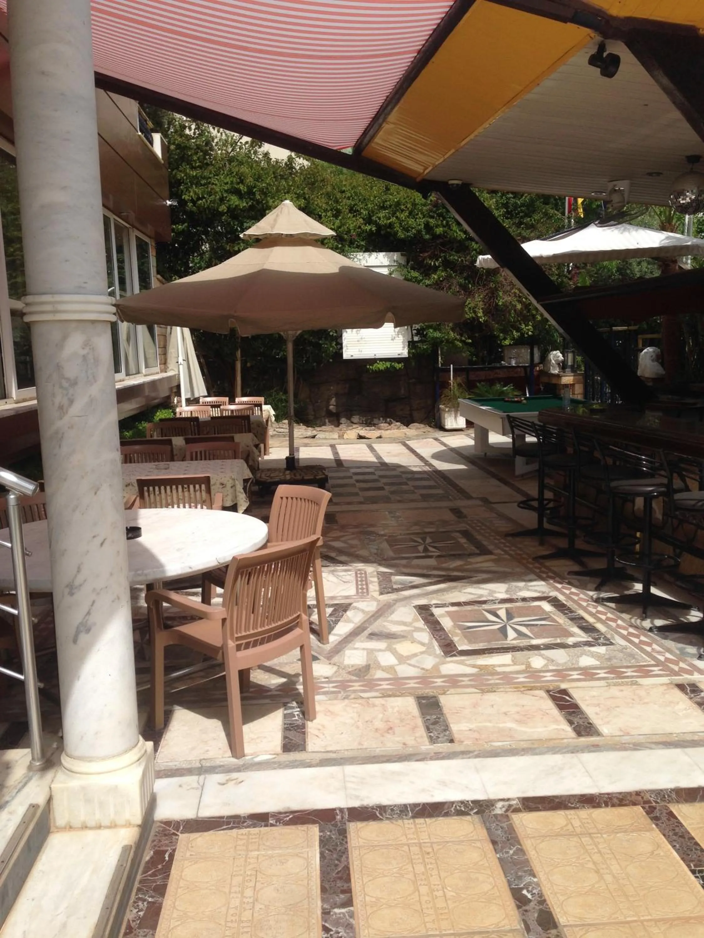 Restaurant/places to eat in Blue Yacht Marina Apart Hotel