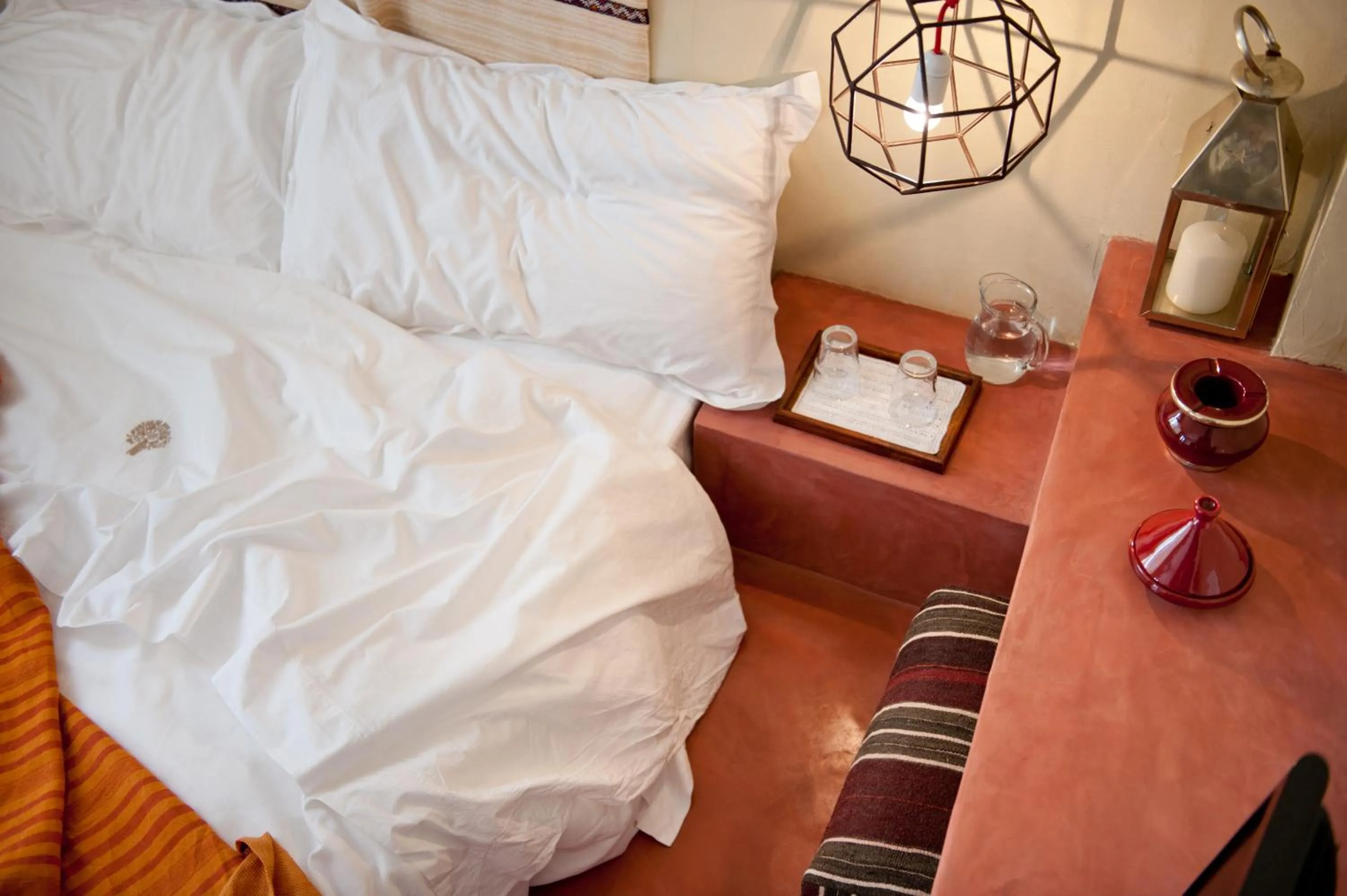 Decorative detail, Bed in La Casa Dell'Arancio