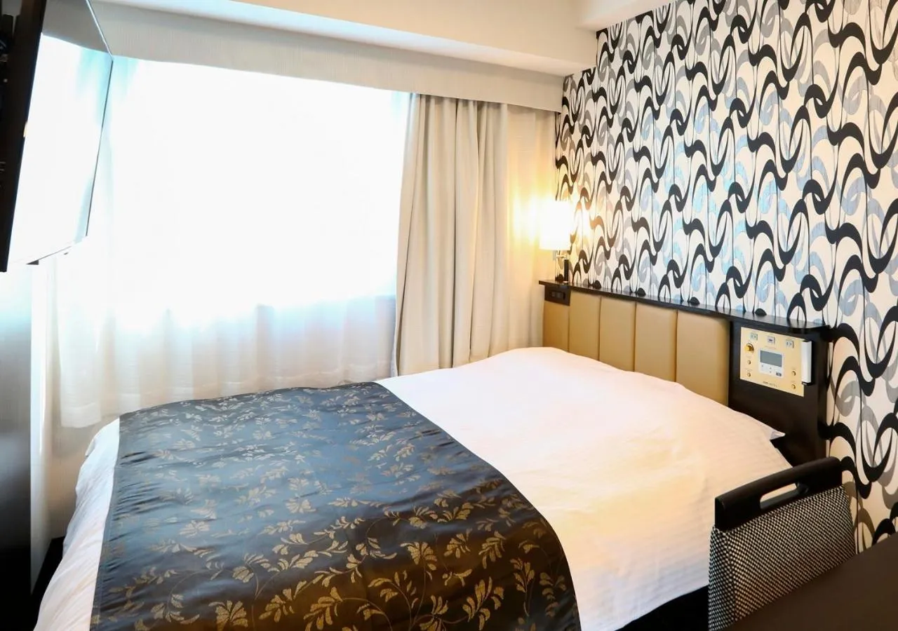 Photo of the whole room, Bed in APA Hotel Omori Ekimae