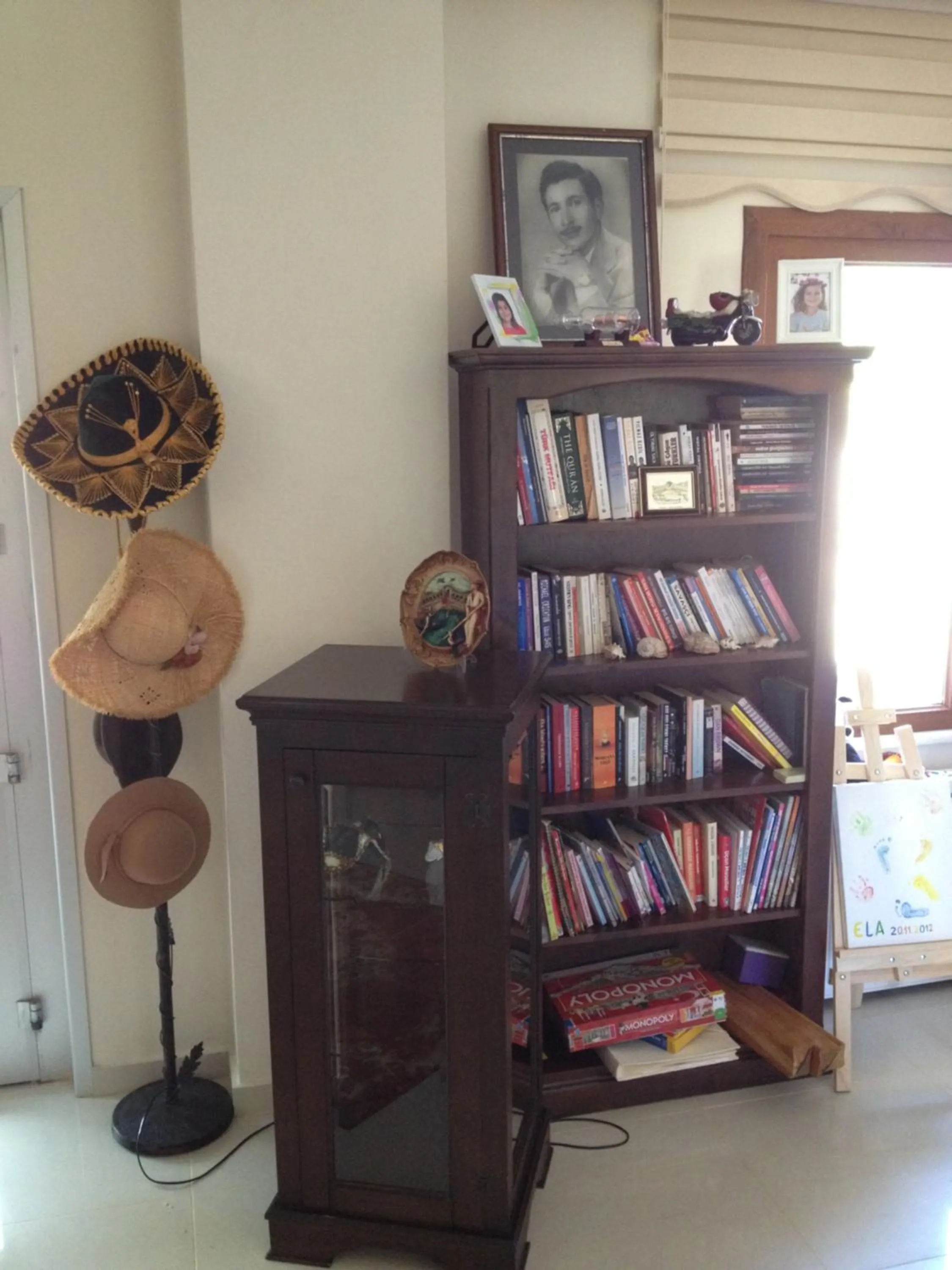 Library in Sapphire Hotel